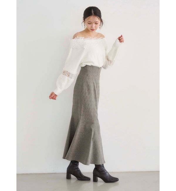 MERCURYDUO「オフショルレースカットアウトニット」|ニット・セーター|