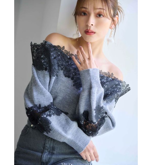 MERCURYDUO「オフショルレースカットアウトニット」|ニット・セーター|グレー
