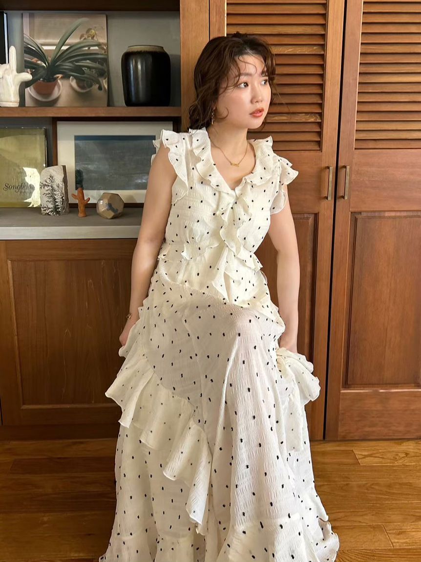 LILY BROWN「ラッフルフリルフレアワンピース」|ワンピース|