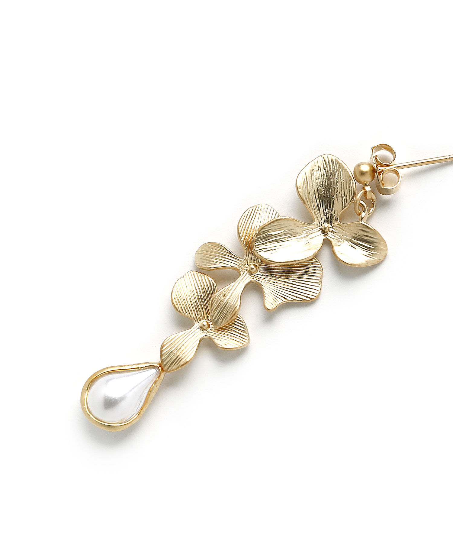 colleca la「ドロップパールとグラデーションフラワーのピアス」|ピアス|