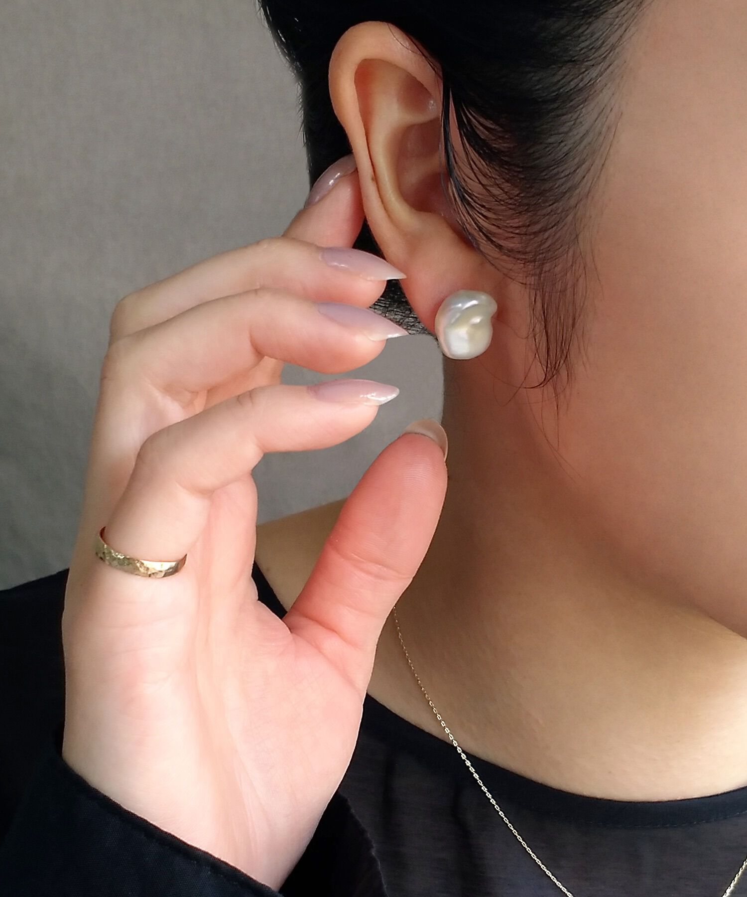  「K10 pearl ラージバロックパール スタッドピアス」|ピアス|