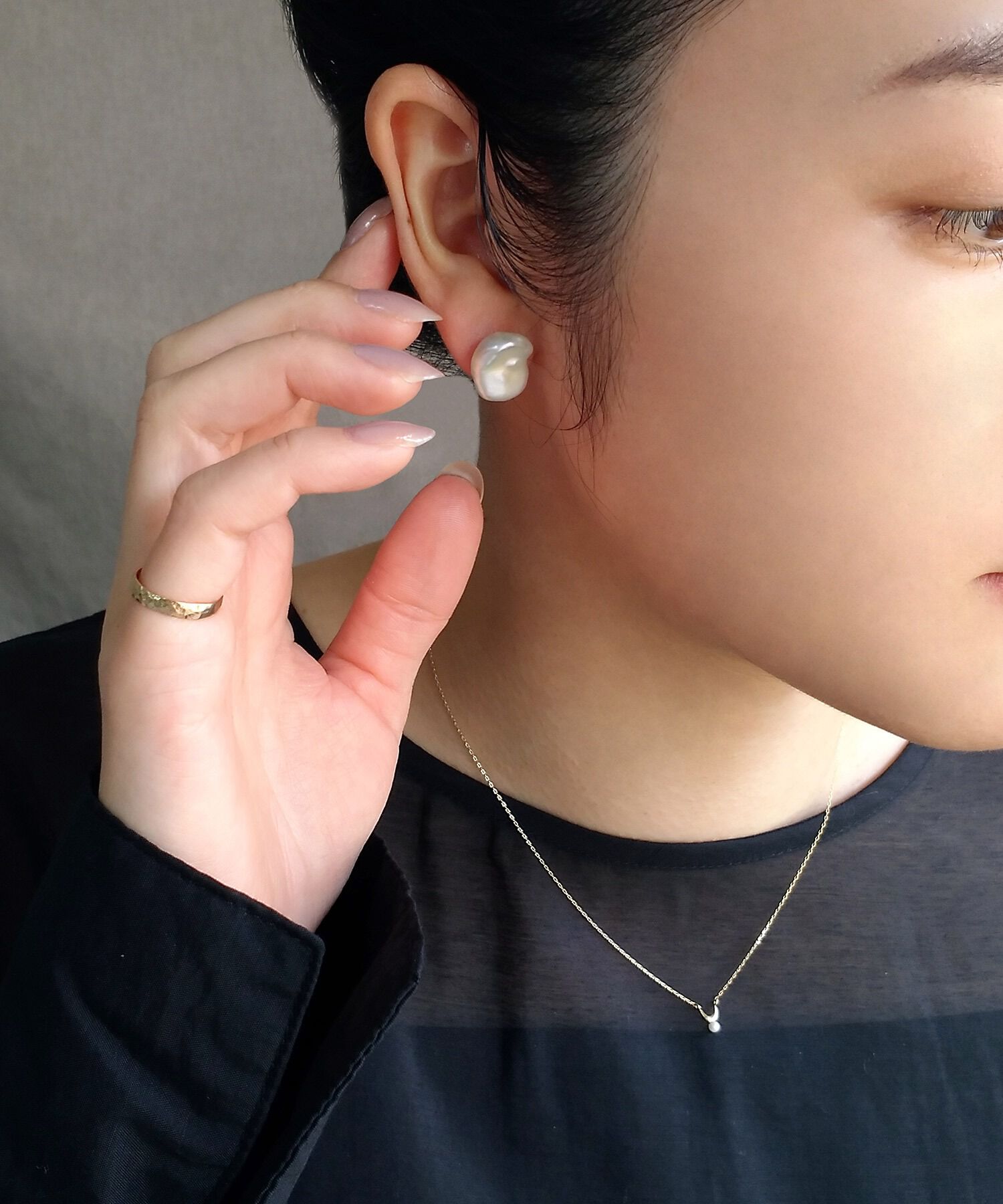  「K10 pearl ラージバロックパール スタッドピアス」|ピアス|