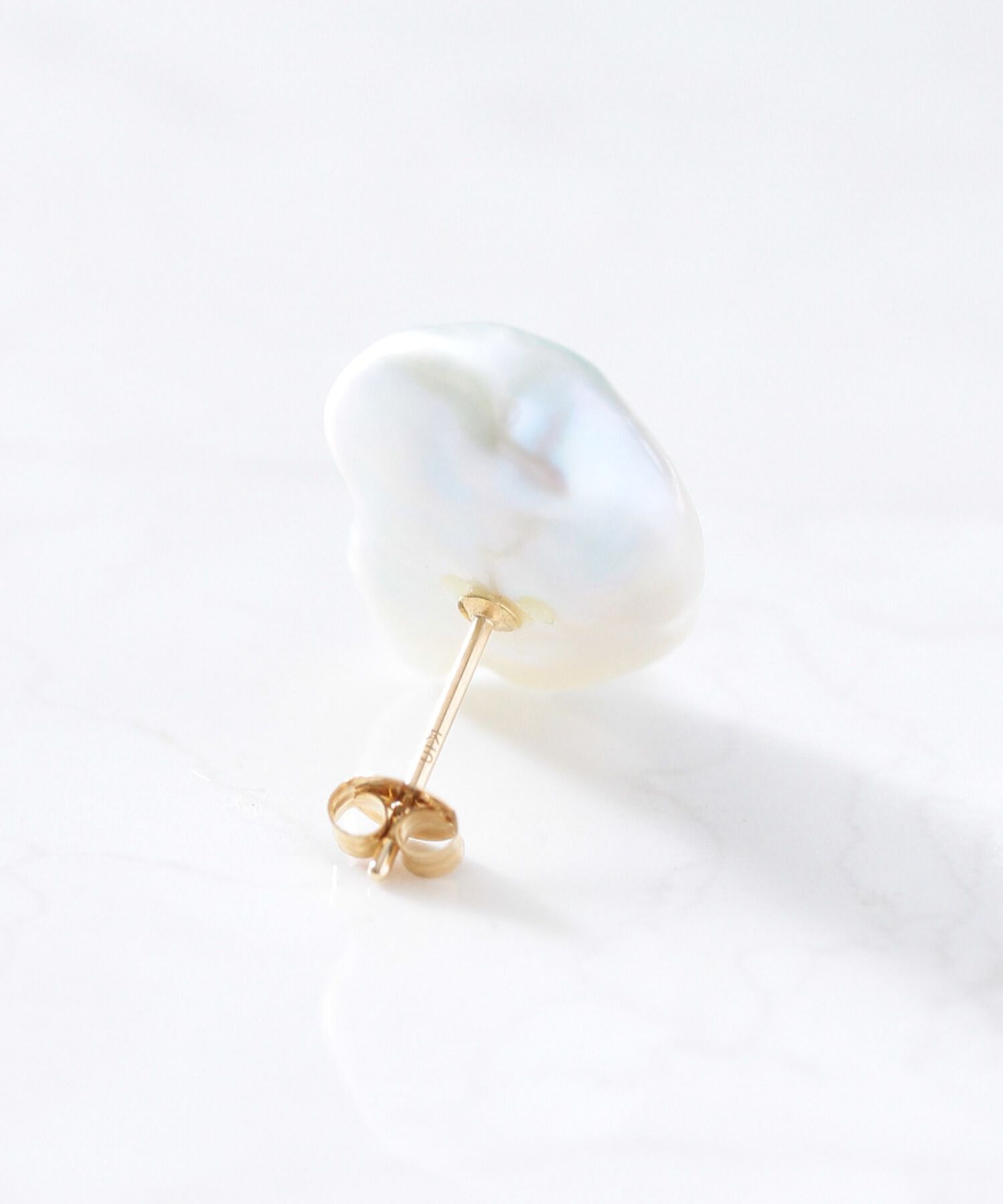  「K10 pearl ラージバロックパール スタッドピアス」|ピアス|