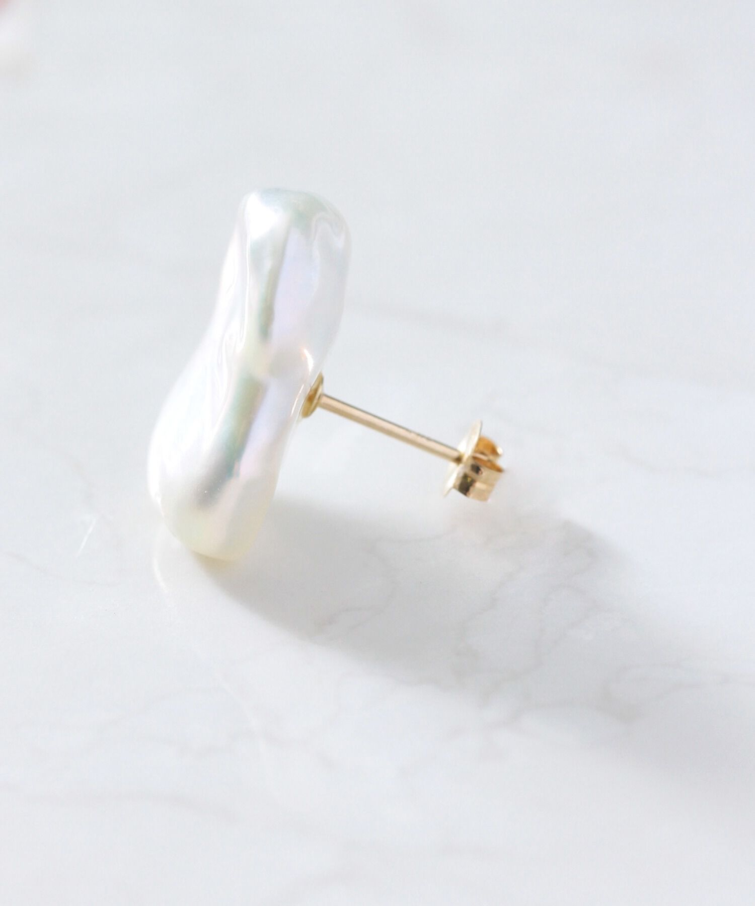  「K10 pearl ラージバロックパール スタッドピアス」|ピアス|