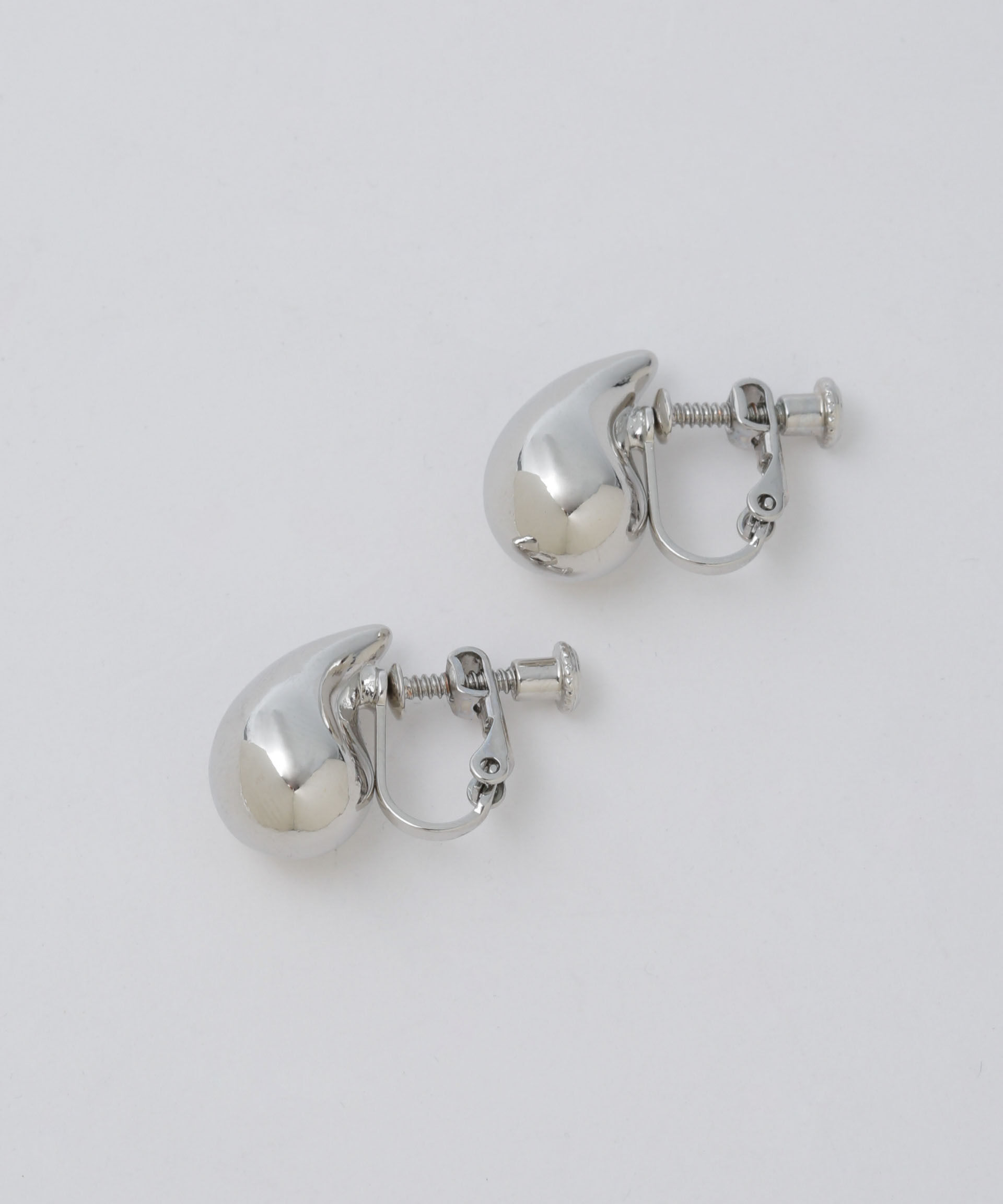 nano･universe「ドロップモチーフイヤリング」|ピアス|