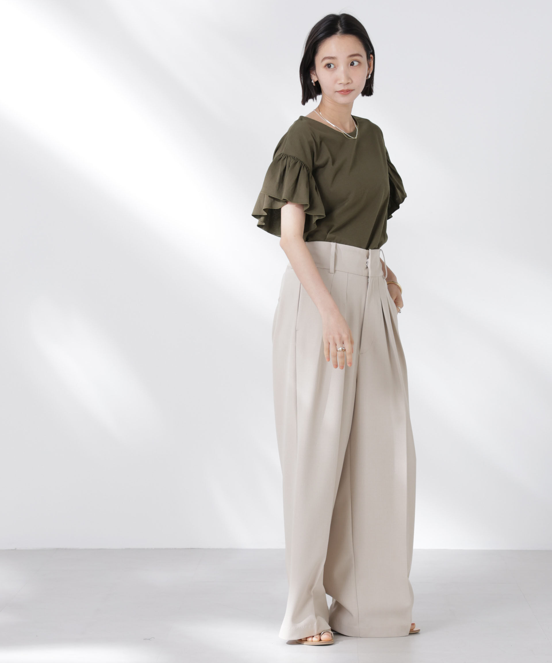 nano･universe「STORATECH 機能素材フレアデザインスリーブトップス」|Tシャツ・カットソー|