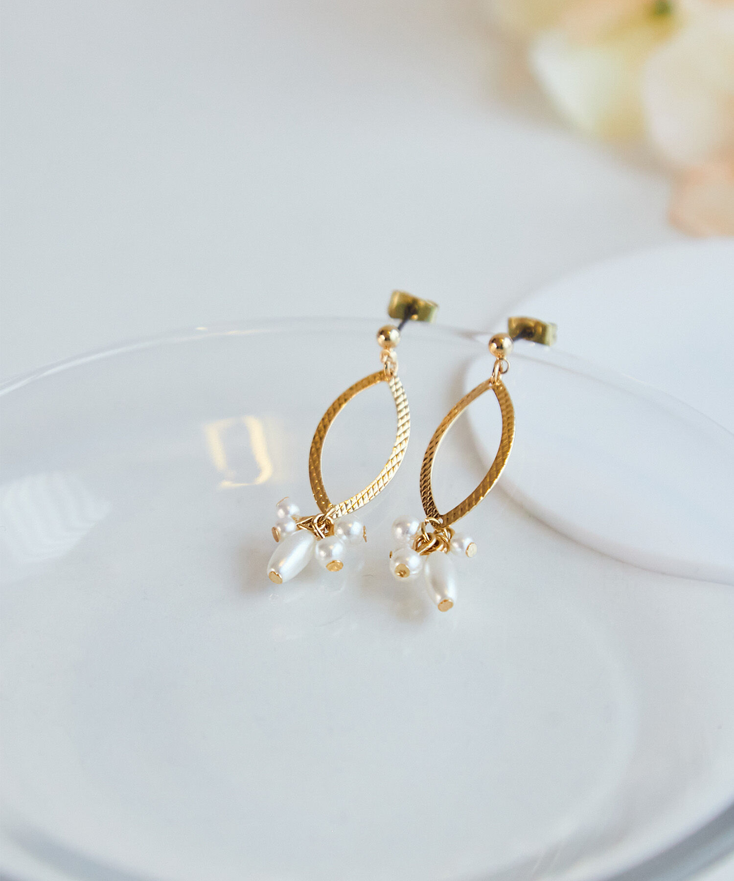 ROPE PICNIC PASSAGE「オーバルメタル&times;パールピアス」|ピアス|ゴールド(90)