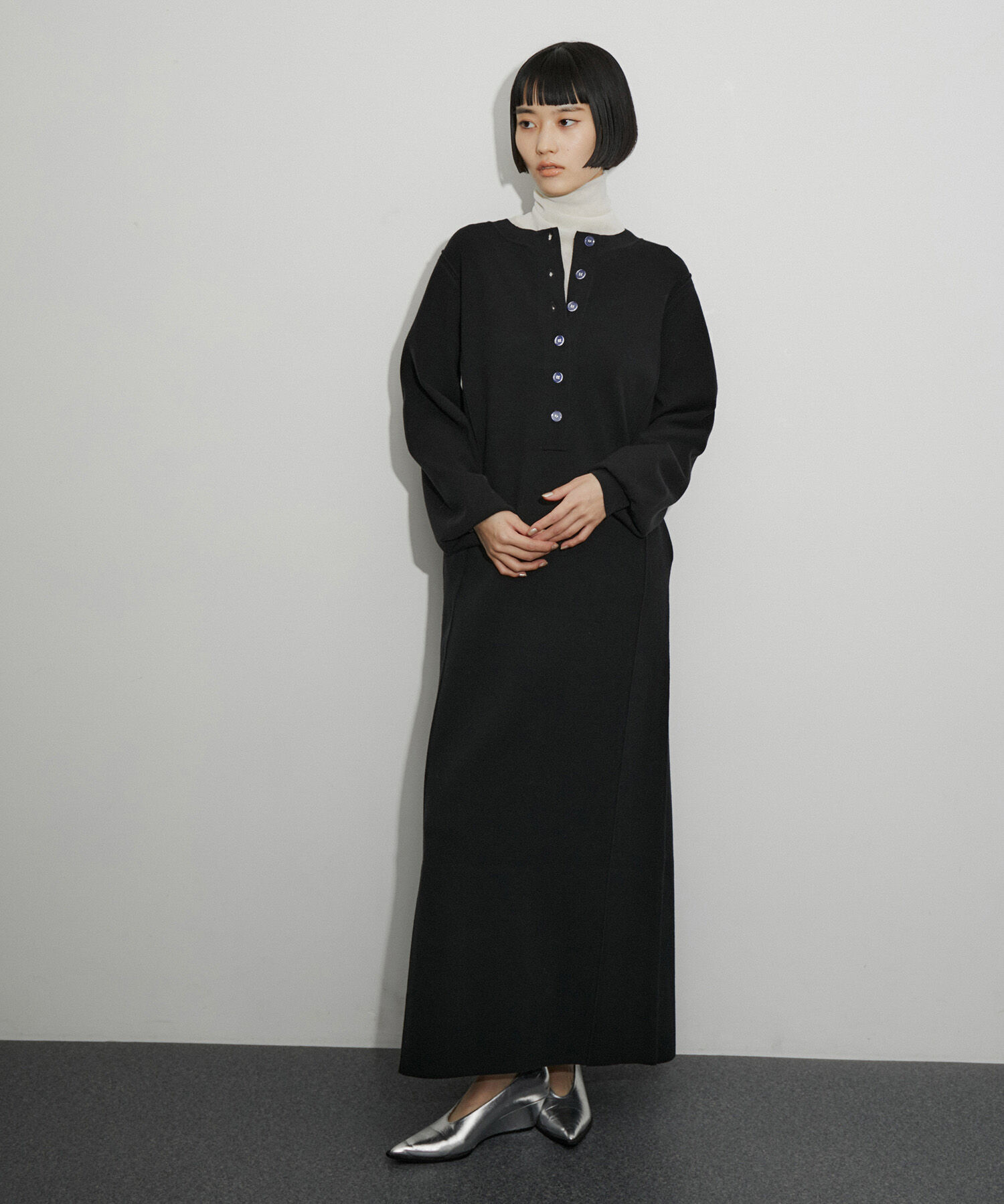 ADAM ET ROPE'「【環境配慮】ヘンリーネックニットワンピース」|ワンピース|