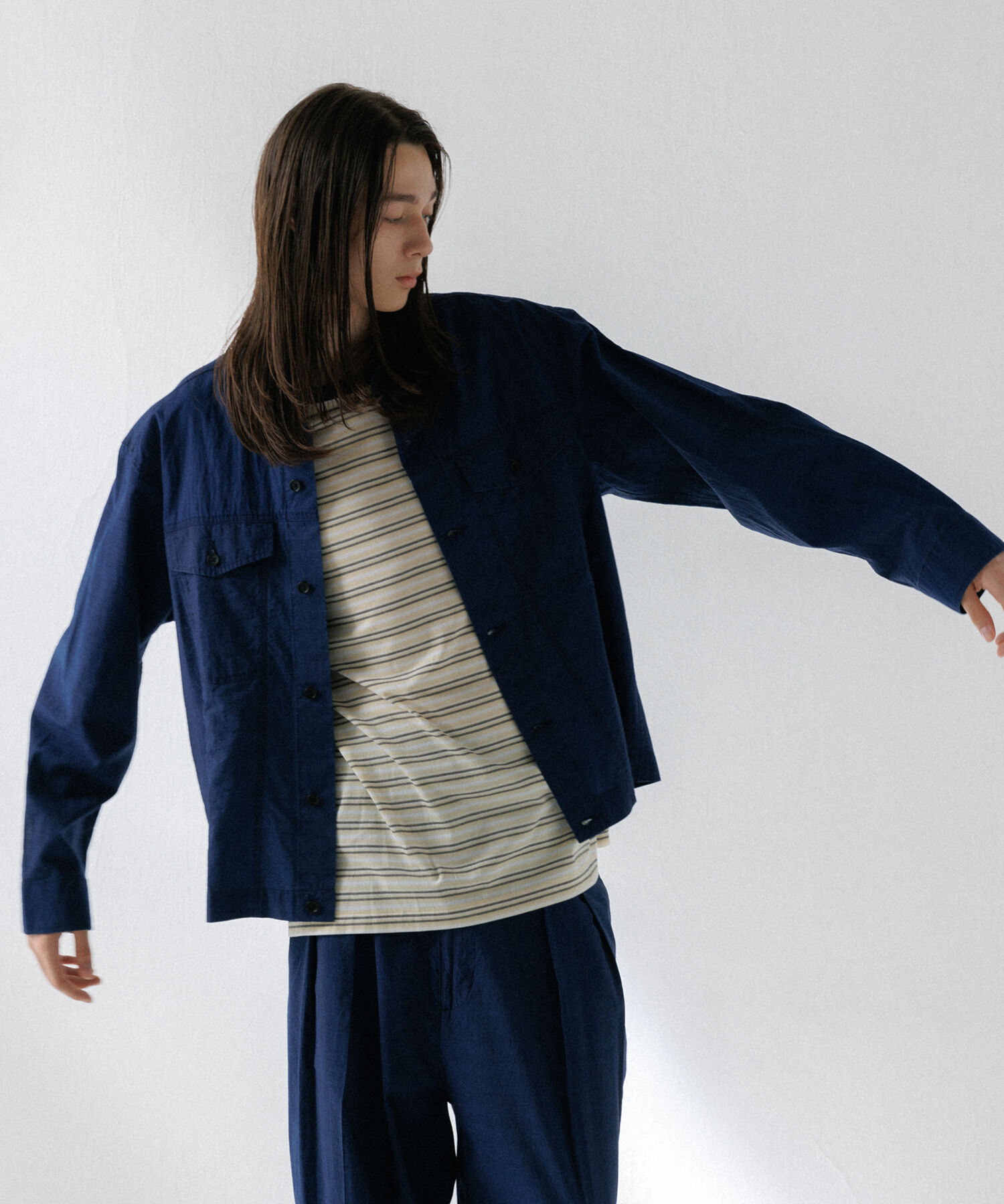 ADAM ET ROPE'「【(F)LIGHT/フライト】超軽量 ボックスシルエット デニム ワーク ロングスリーブシャツ  / 速乾 / ストレッ」|シャツ・ブラウス|