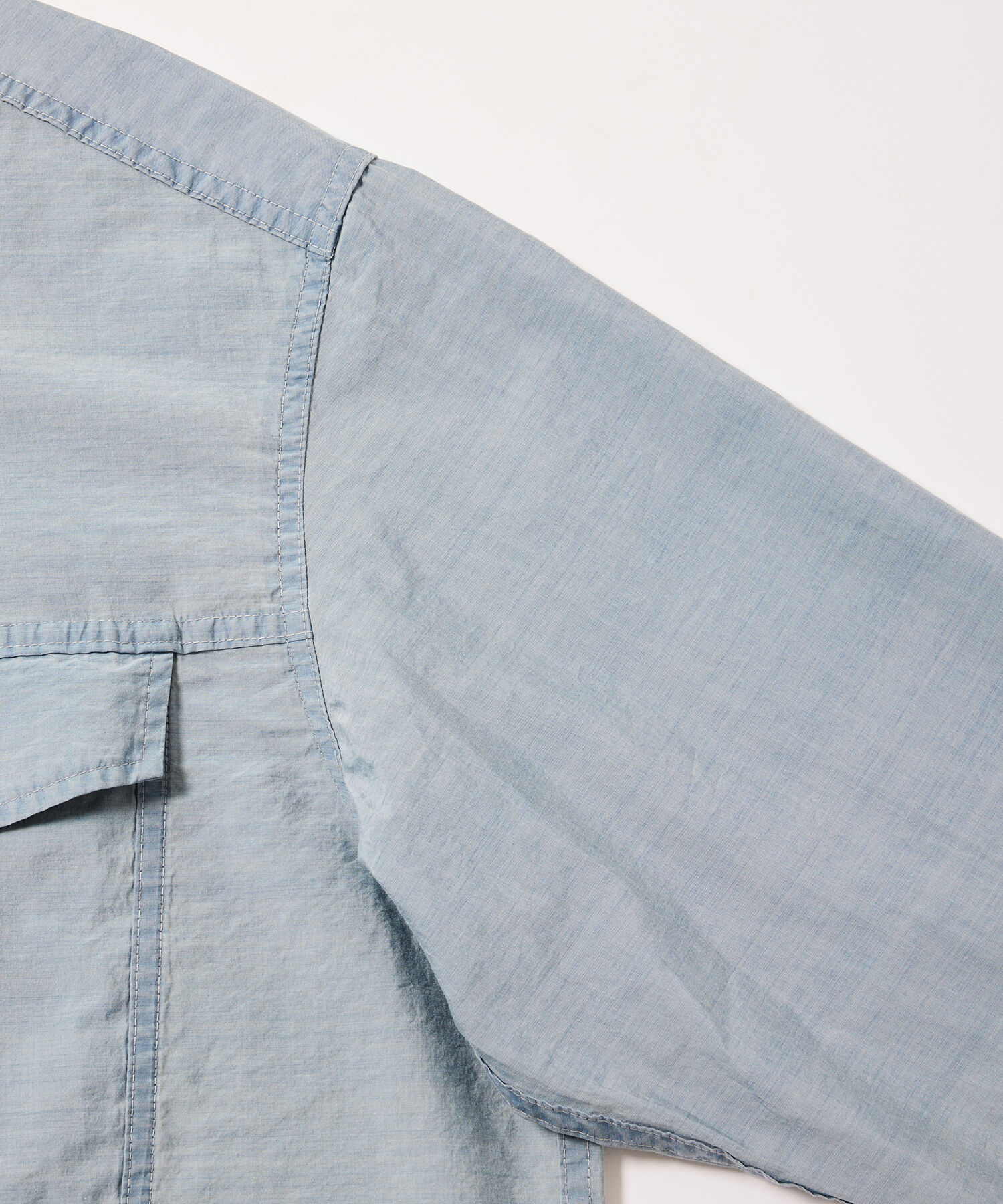 ADAM ET ROPE'「【(F)LIGHT/フライト】超軽量 ボックスシルエット デニム ワーク ロングスリーブシャツ  / 速乾 / ストレッ」|シャツ・ブラウス|