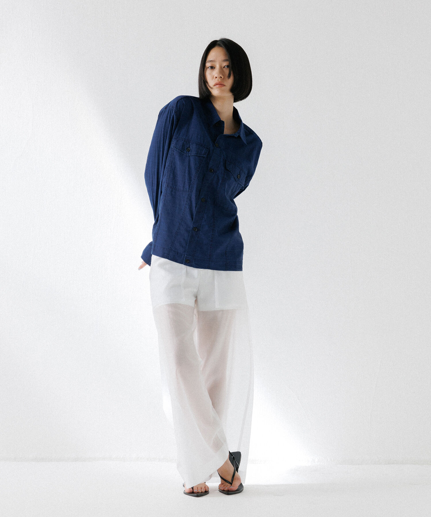 ADAM ET ROPE'「【(F)LIGHT/フライト】超軽量 ボックスシルエット デニム ワーク ロングスリーブシャツ  / 速乾 / ストレッ」|シャツ・ブラウス|