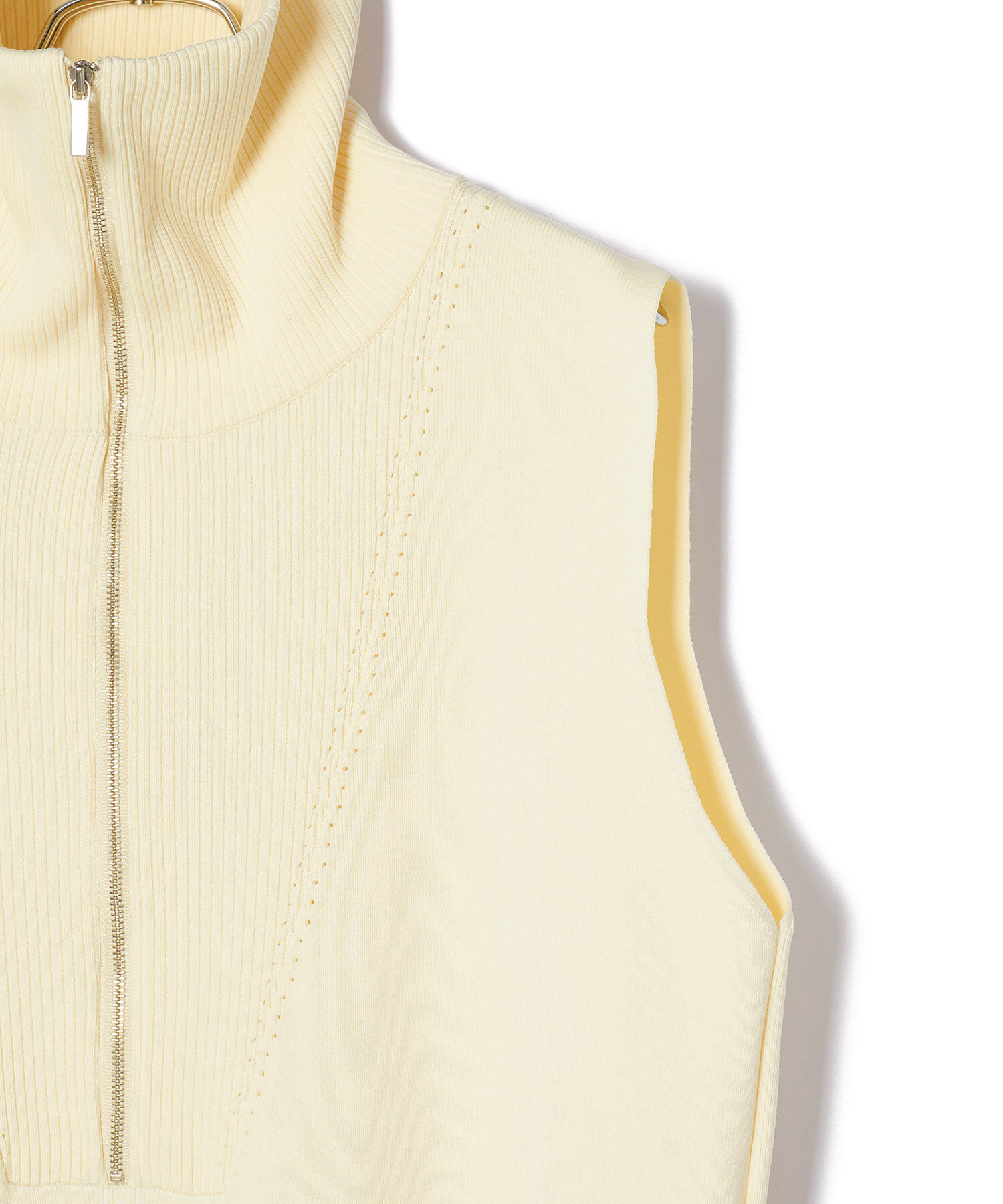 ADAM ET ROPE'「【サステナブル・洗える】ハーフジップサイドスリットニットワンピース」|ワンピース|