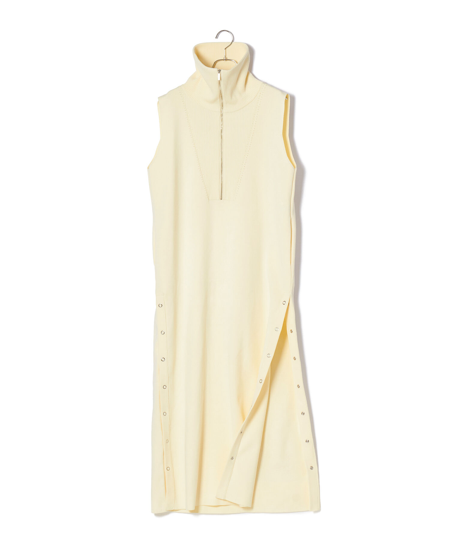 ADAM ET ROPE'「【サステナブル・洗える】ハーフジップサイドスリットニットワンピース」|ワンピース|