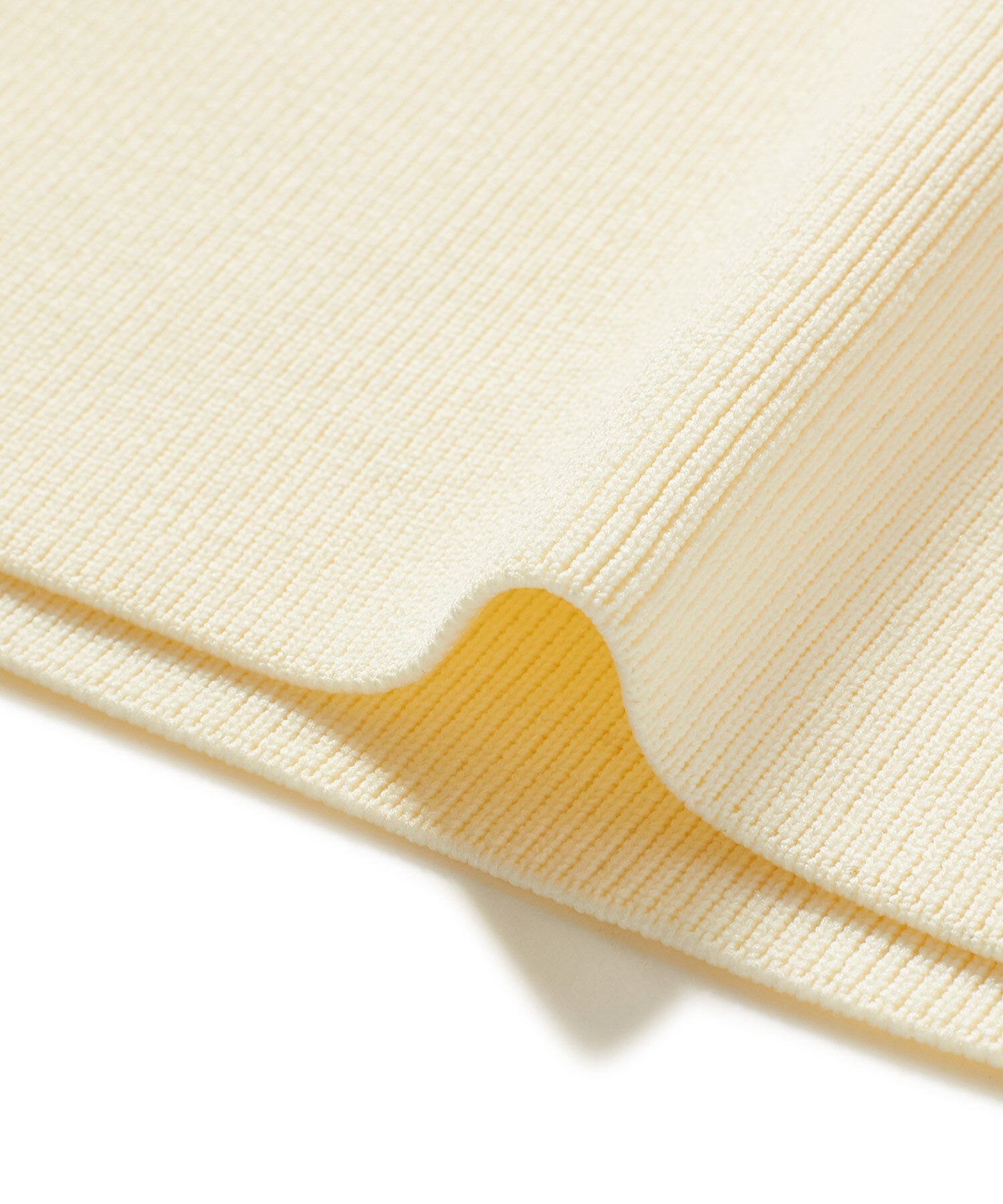 ADAM ET ROPE'「【サステナブル・洗える】ハーフジップサイドスリットニットワンピース」|ワンピース|