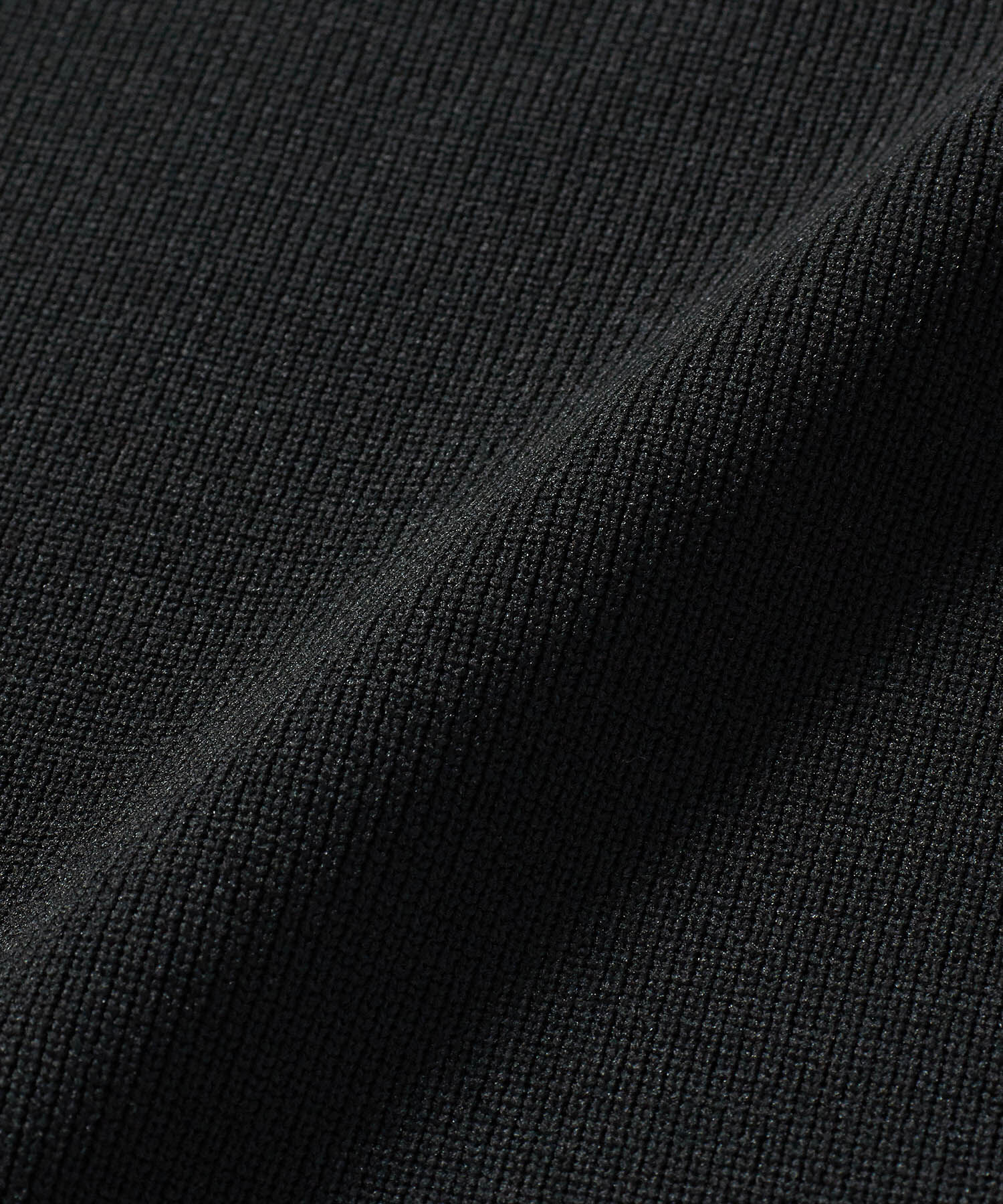 ADAM ET ROPE'「【サステナブル・洗える】ハーフジップサイドスリットニットワンピース」|ワンピース|