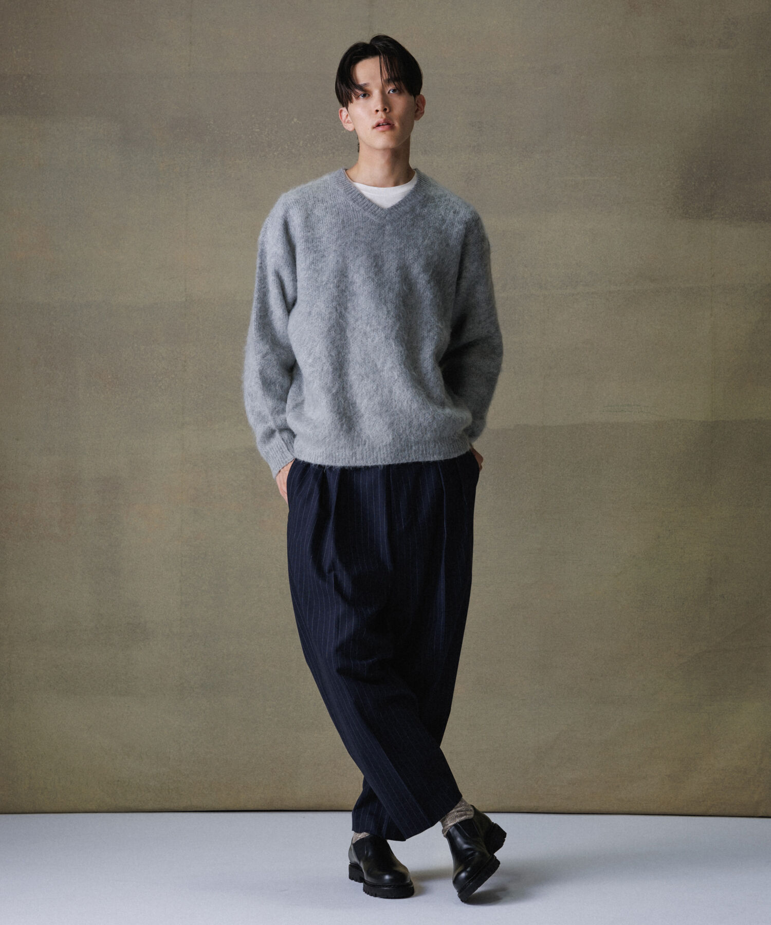 ADAM ET ROPE'「ウーステッド ストライプ ワイドテーパード イージースラックス / ロングシーズン着用可能」|スラックス|