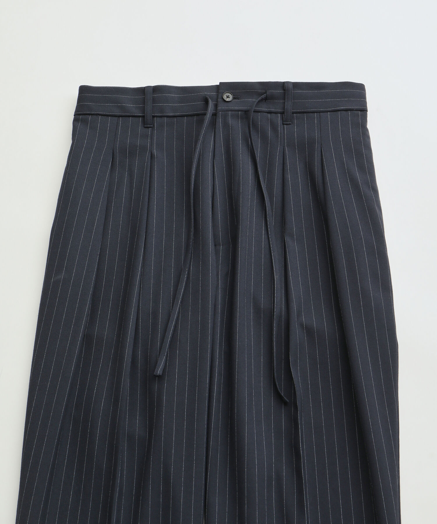 ADAM ET ROPE'「ウーステッド ストライプ ワイドテーパード イージースラックス / ロングシーズン着用可能」|スラックス|