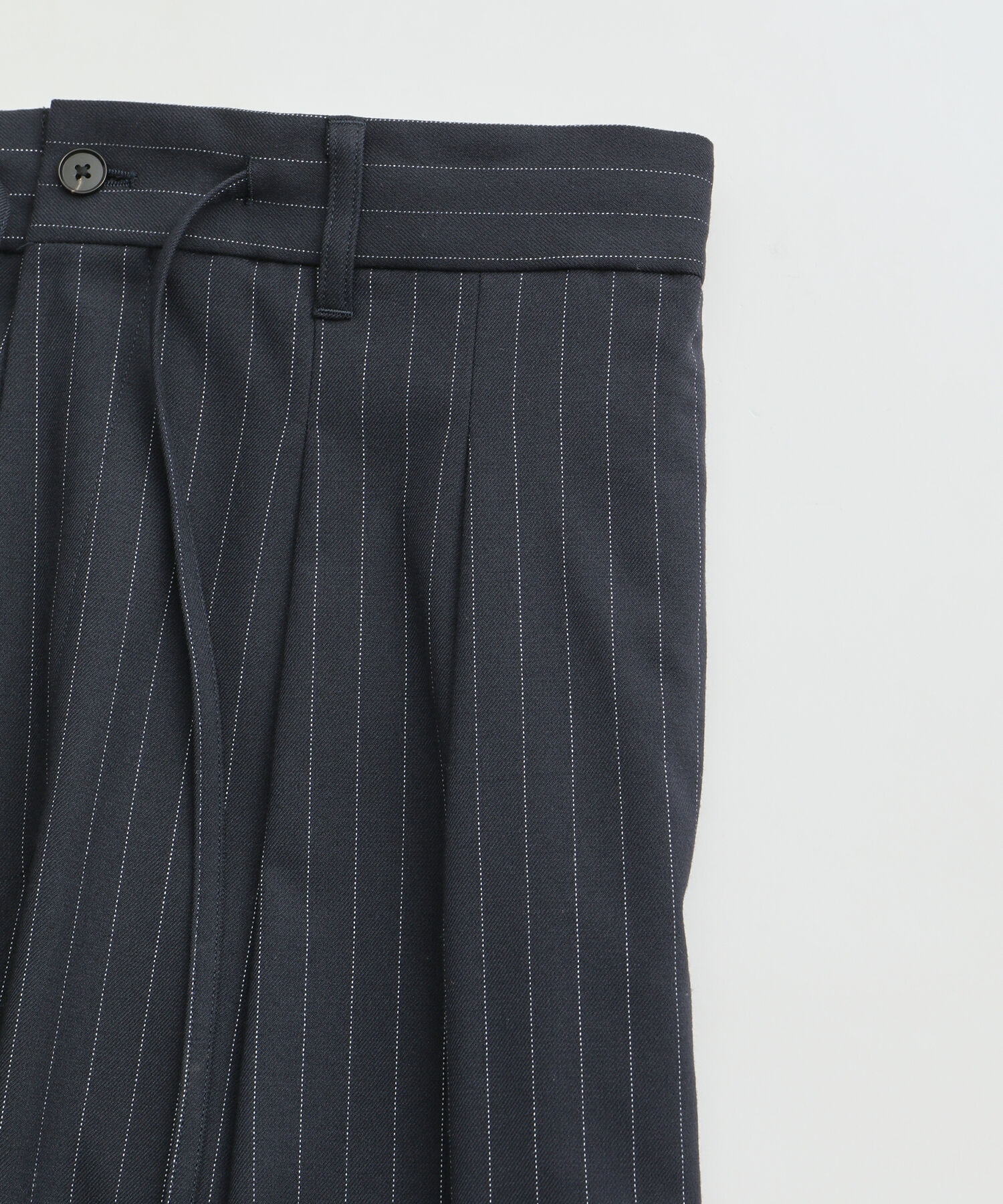 ADAM ET ROPE'「ウーステッド ストライプ ワイドテーパード イージースラックス / ロングシーズン着用可能」|スラックス|