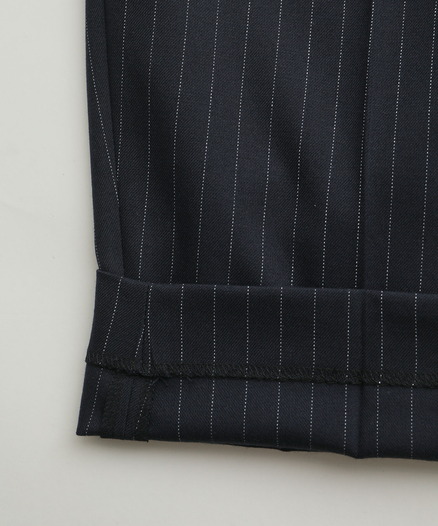 ADAM ET ROPE'「ウーステッド ストライプ ワイドテーパード イージースラックス / ロングシーズン着用可能」|スラックス|