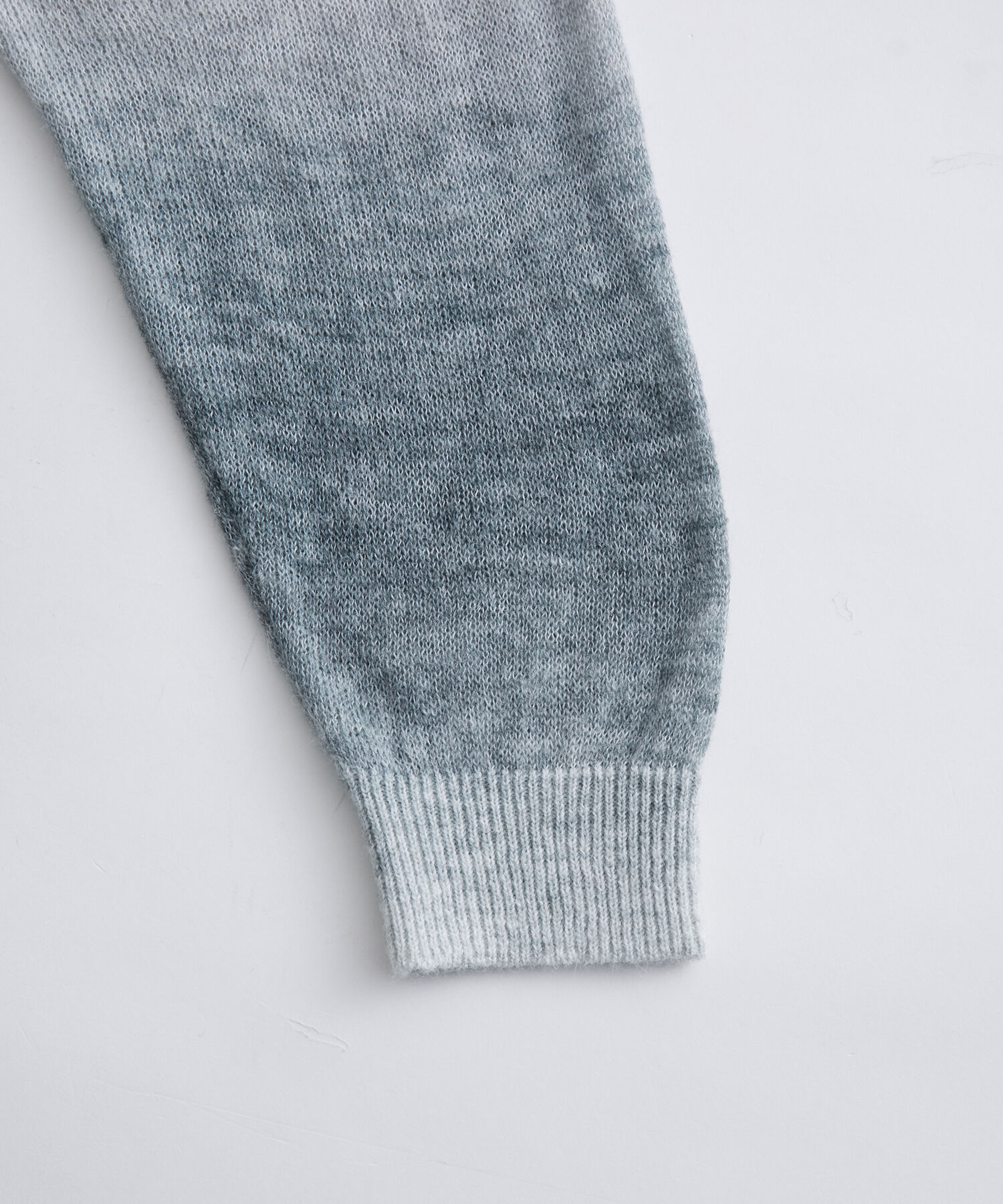 ADAM ET ROPE'「【WEB限定】シアー グラデーション ニットポロ カーディガン / ロングシーズン着用可能 / ユニセックス」|カーディガン|