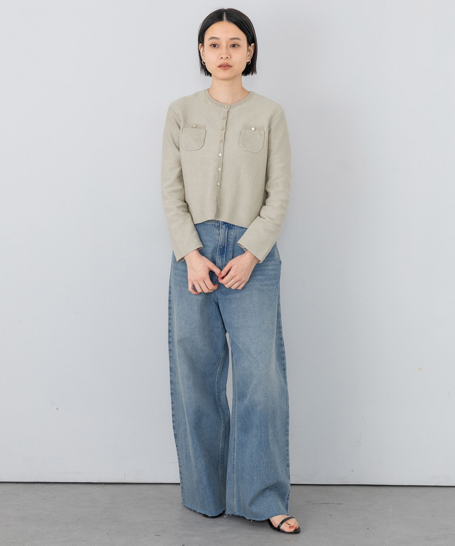 A part by 「キンボタンショートカーディガン」|カーディガン|