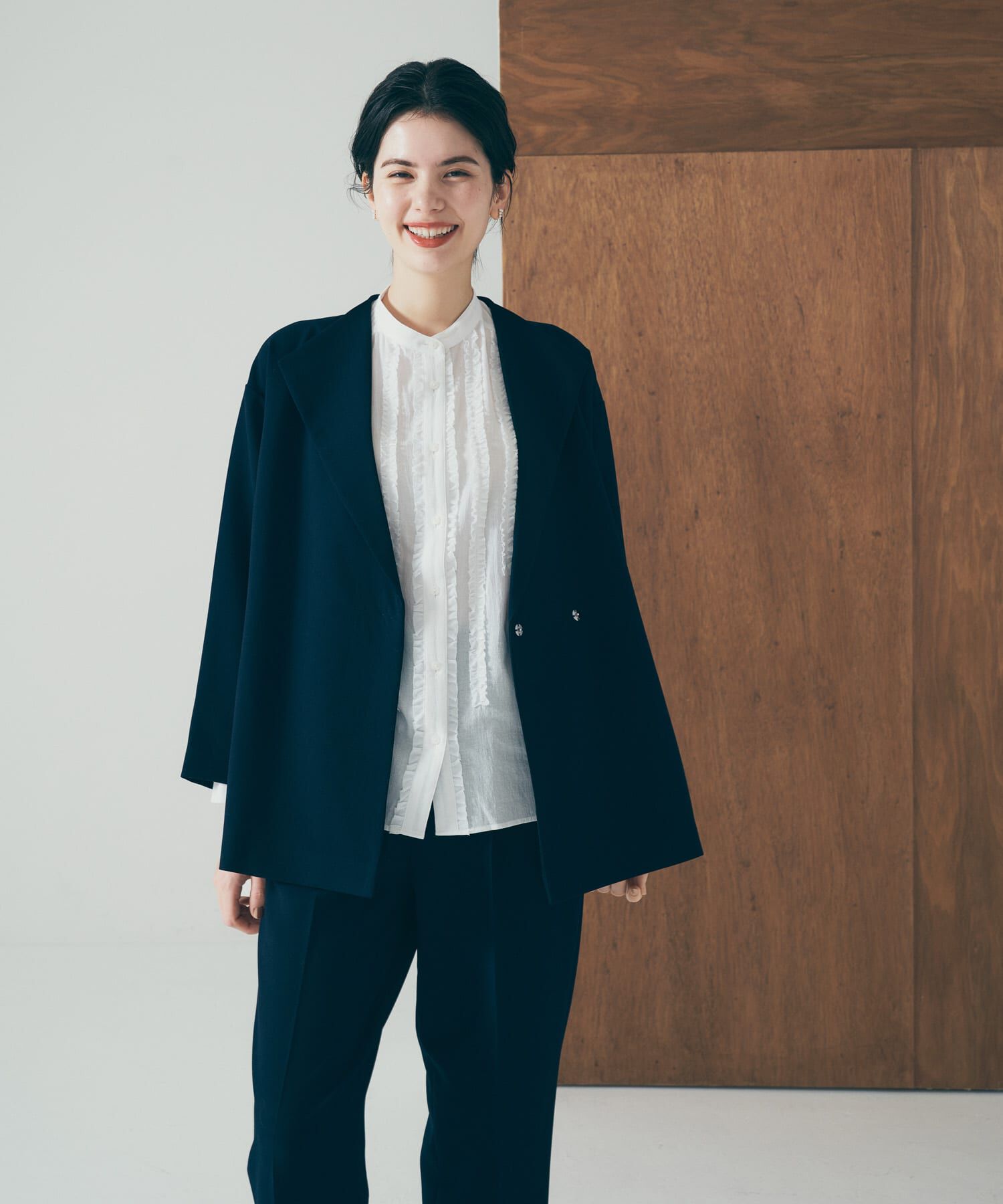 URBAN RESEARCH DOORS「フロントフリルスタンドカラーブラウス」|シャツ・ブラウス|