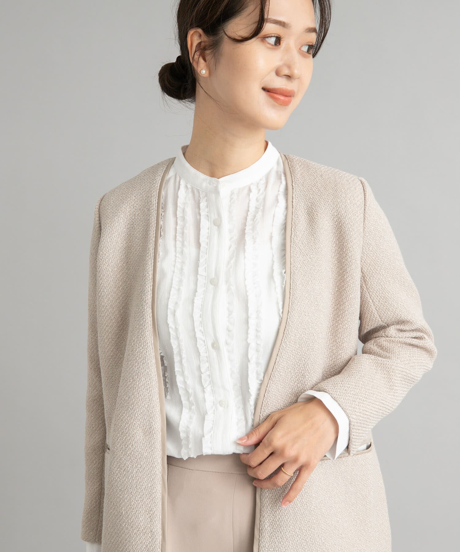 URBAN RESEARCH DOORS「フロントフリルスタンドカラーブラウス」|シャツ・ブラウス|