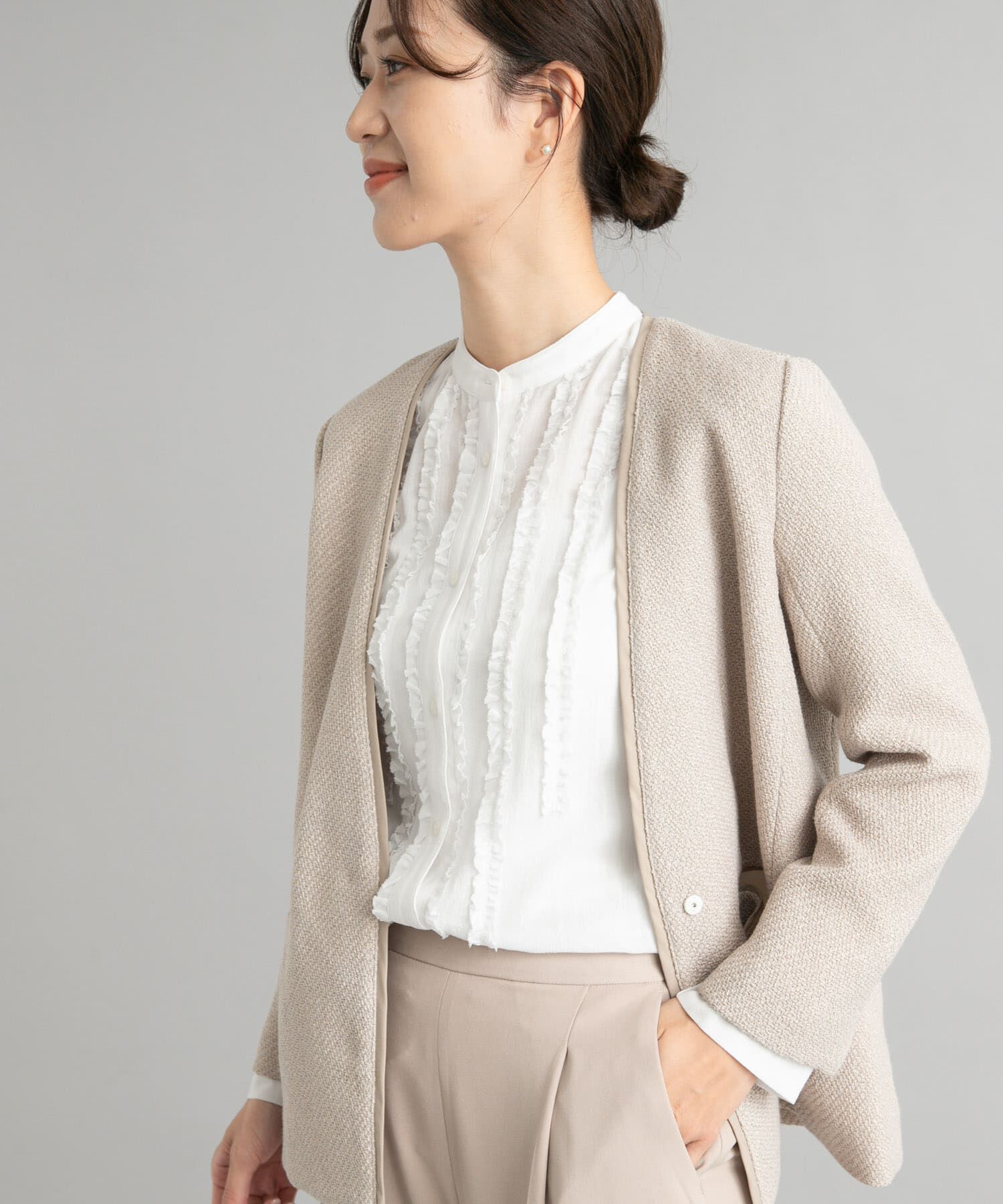 URBAN RESEARCH DOORS「フロントフリルスタンドカラーブラウス」|シャツ・ブラウス|