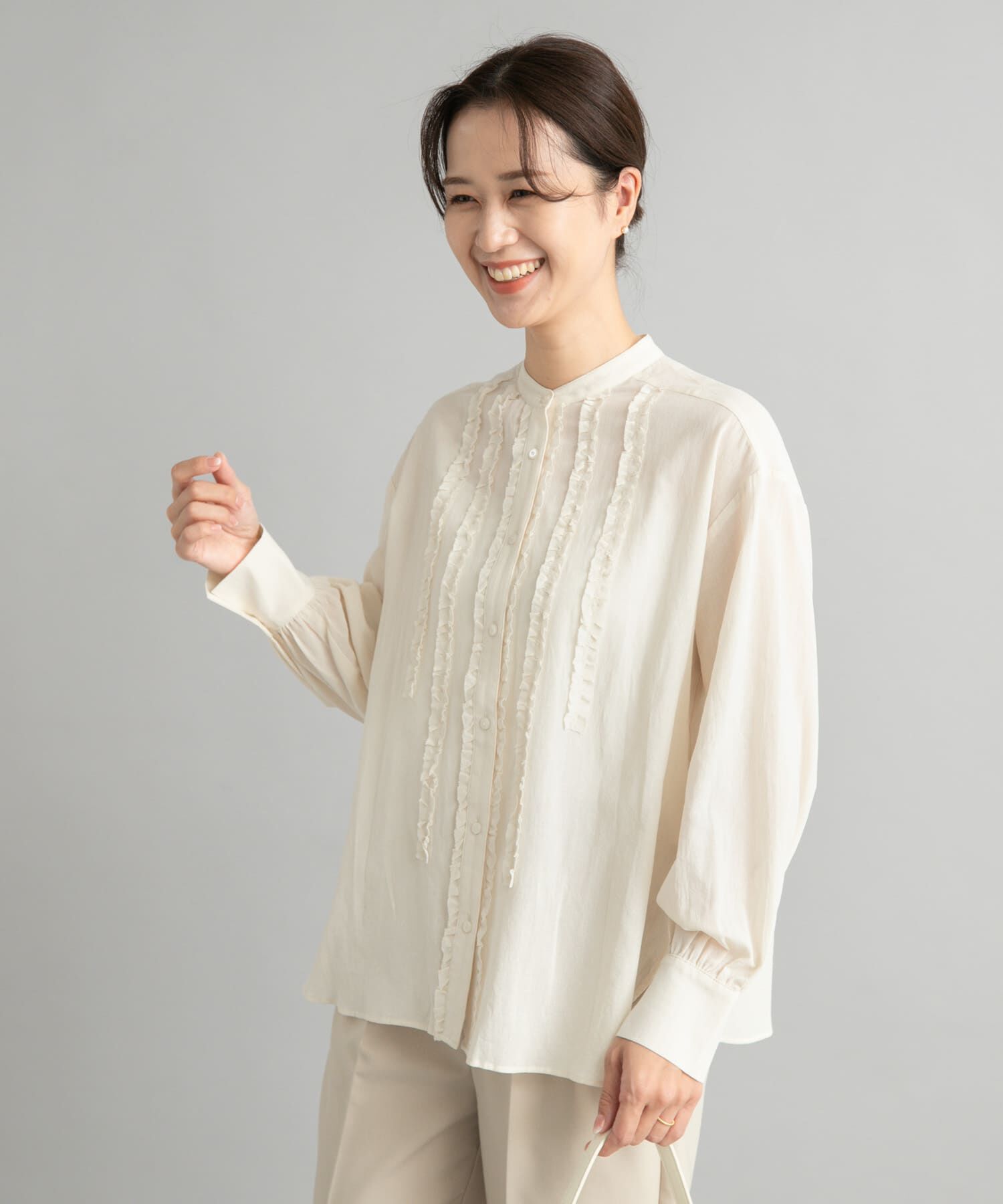 URBAN RESEARCH DOORS「フロントフリルスタンドカラーブラウス」|シャツ・ブラウス|