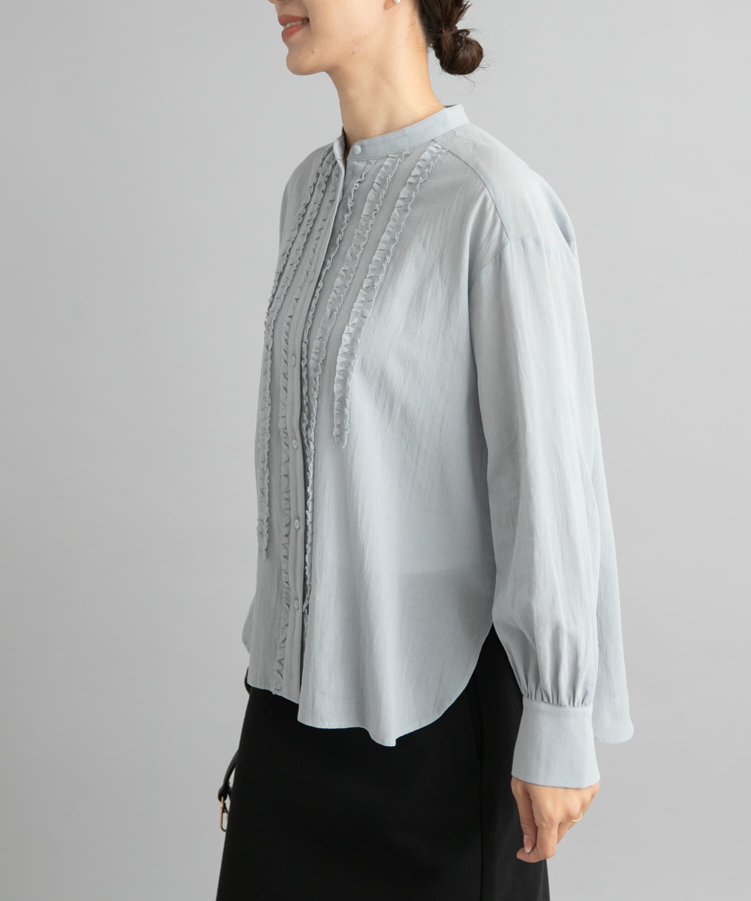 URBAN RESEARCH DOORS「フロントフリルスタンドカラーブラウス」|シャツ・ブラウス|