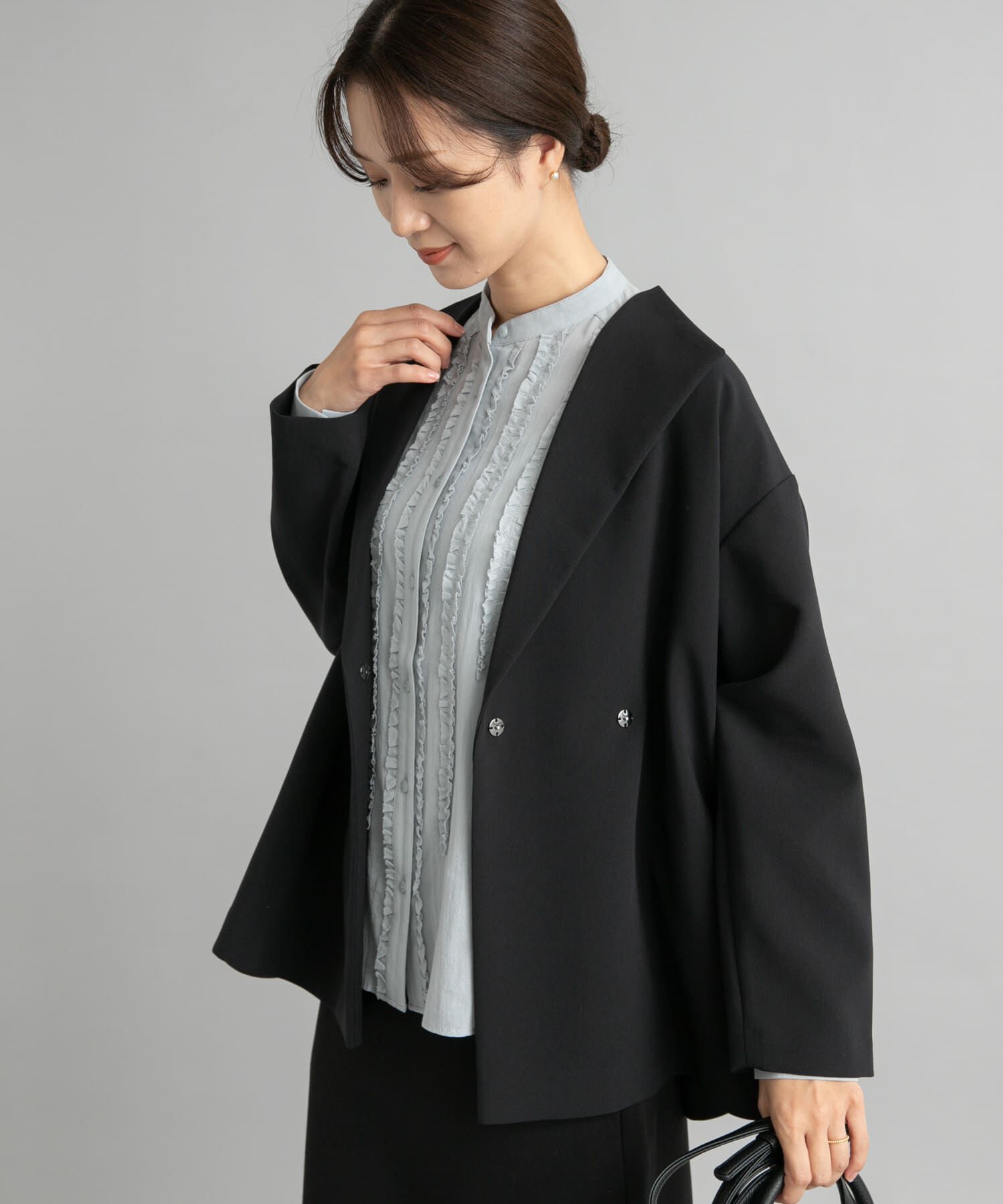 URBAN RESEARCH DOORS「フロントフリルスタンドカラーブラウス」|シャツ・ブラウス|