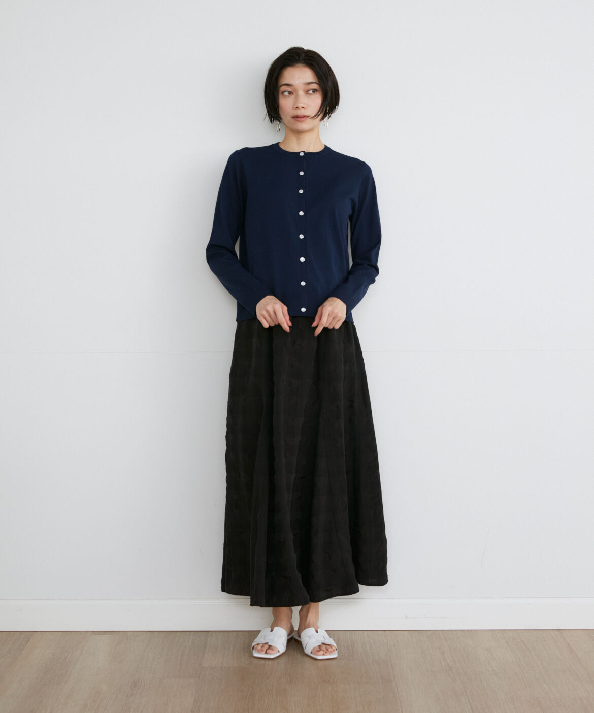 INED「《大きいサイズ》パールドットボタンカーディガン」|カーディガン|