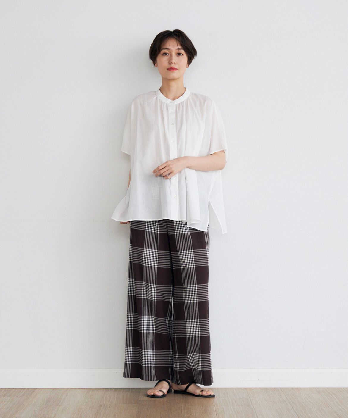 7-IDconcept.「《大きいサイズ》ポンチョ風バンドカラーブラウス」|シャツ・ブラウス|