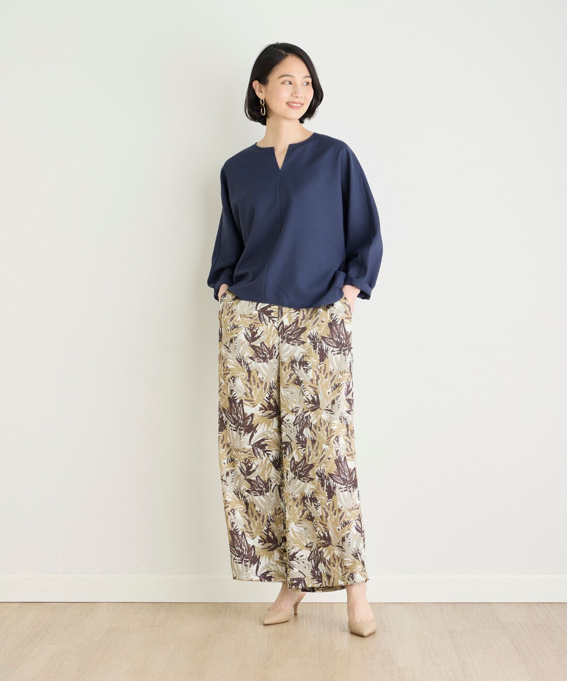 7-IDconcept.「《大きいサイズ》リーフプリントワンタックストレートパンツ」|スラックス|