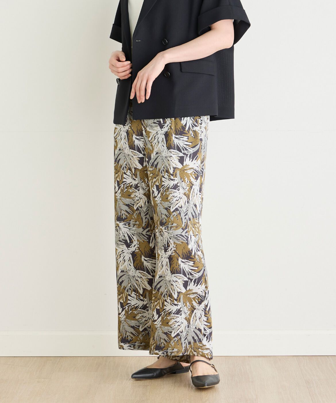 7-IDconcept.「《大きいサイズ》リーフプリントワンタックストレートパンツ」|スラックス|ネイビー