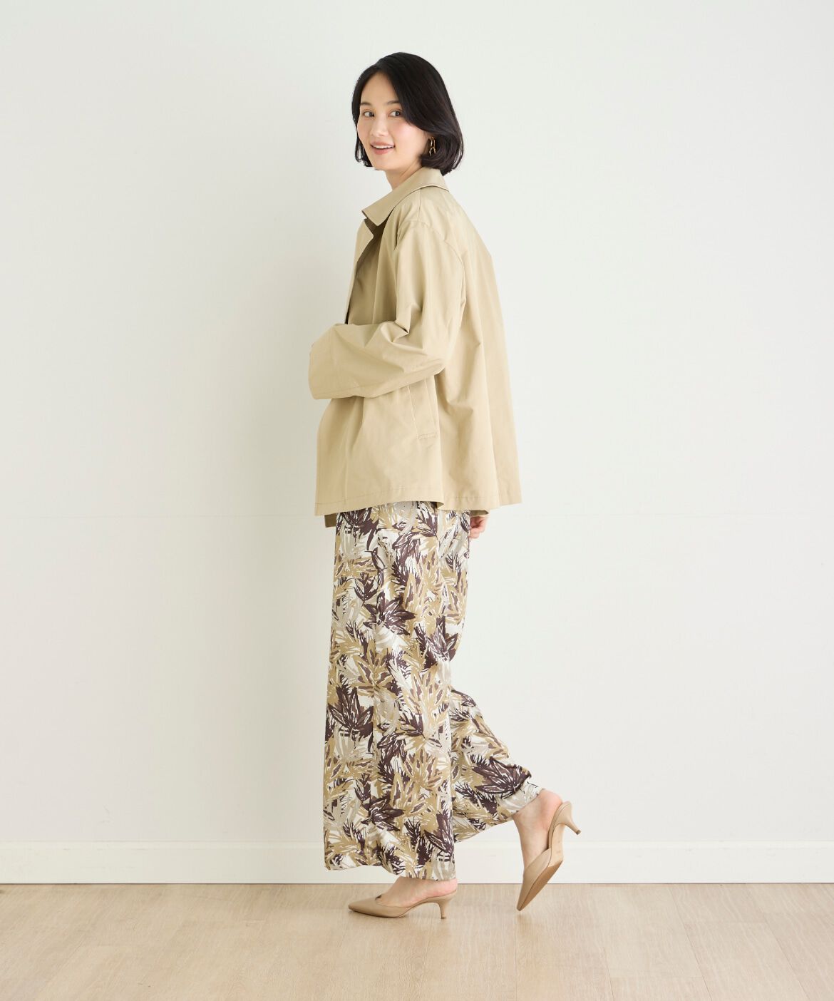 7-IDconcept.「《大きいサイズ》リーフプリントワンタックストレートパンツ」|スラックス|