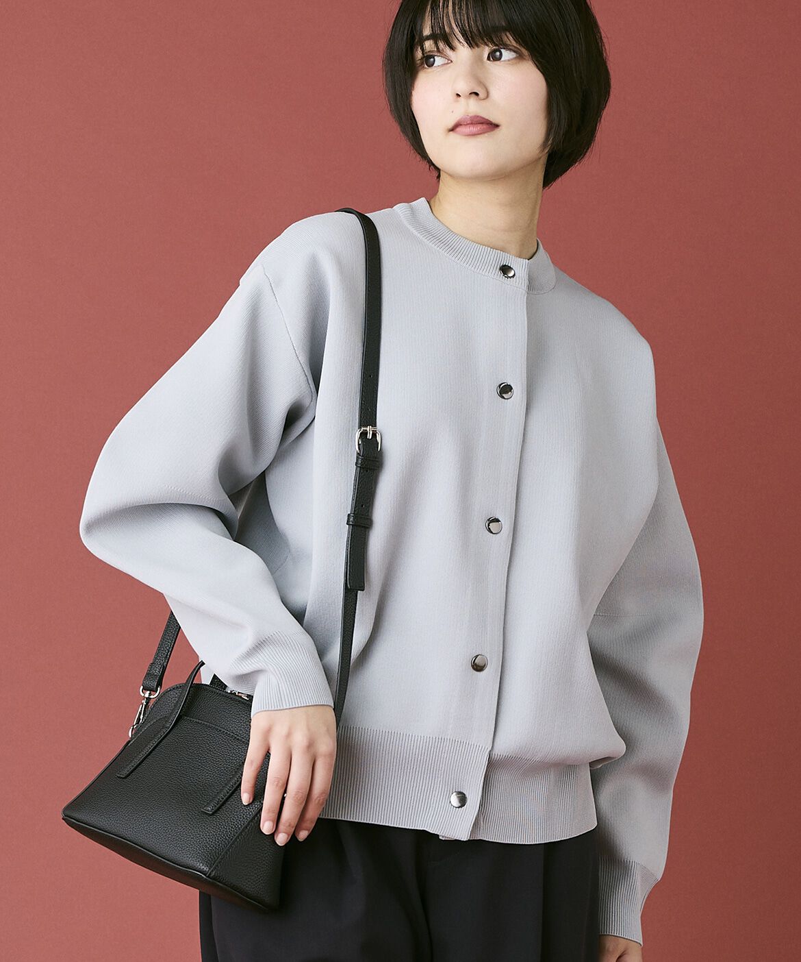 INED「《INED CLARO》ドットボタンクルーカーディガン」|カーディガン|ブルー1