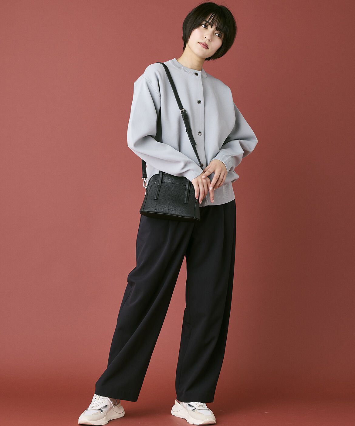 INED「《INED CLARO》ドットボタンクルーカーディガン」|カーディガン|