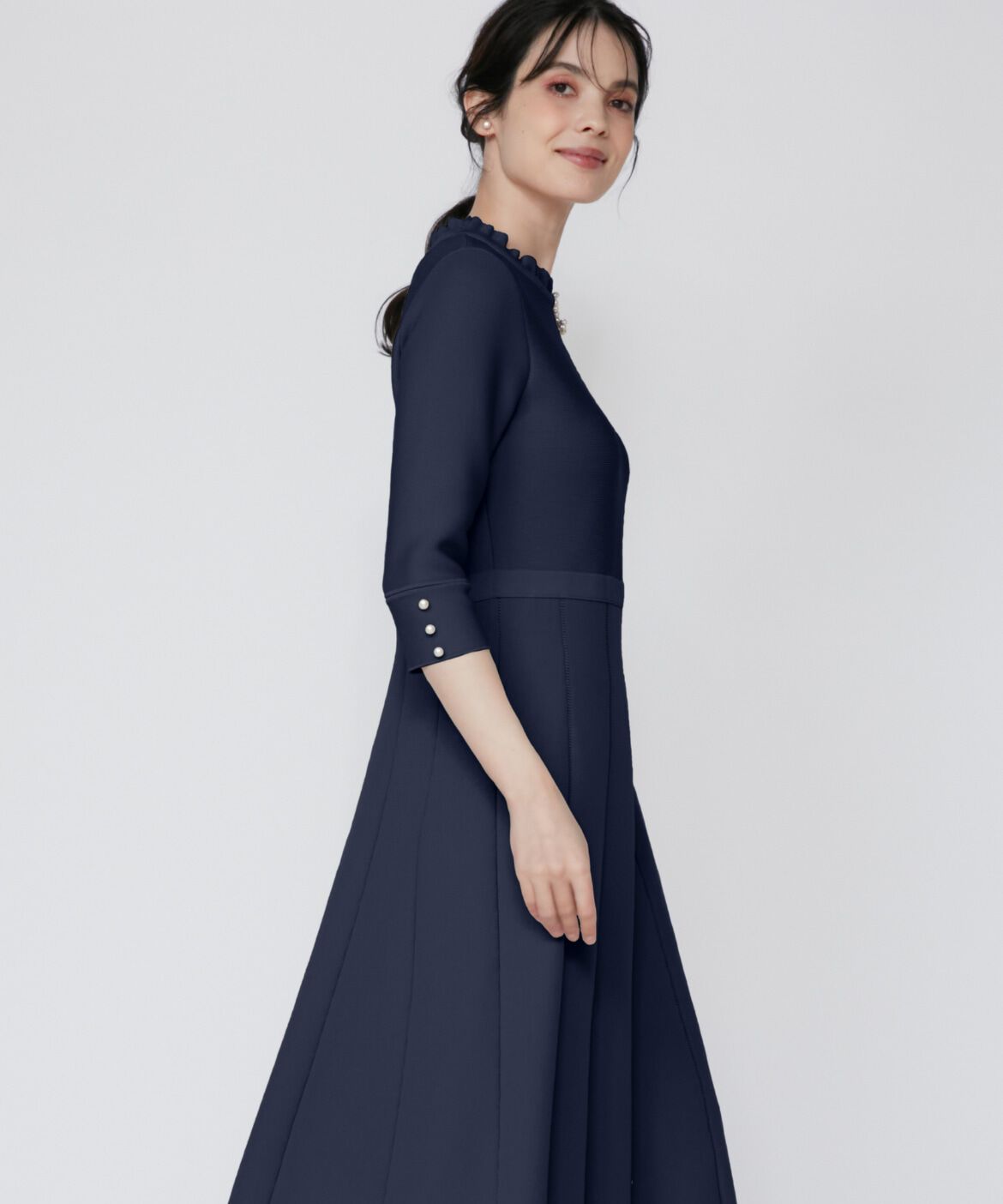 Maglie le cassetto「《大きいサイズ》上品フリルニットワンピース《M Maglie le cassetto》」|ワンピース|ネイビー