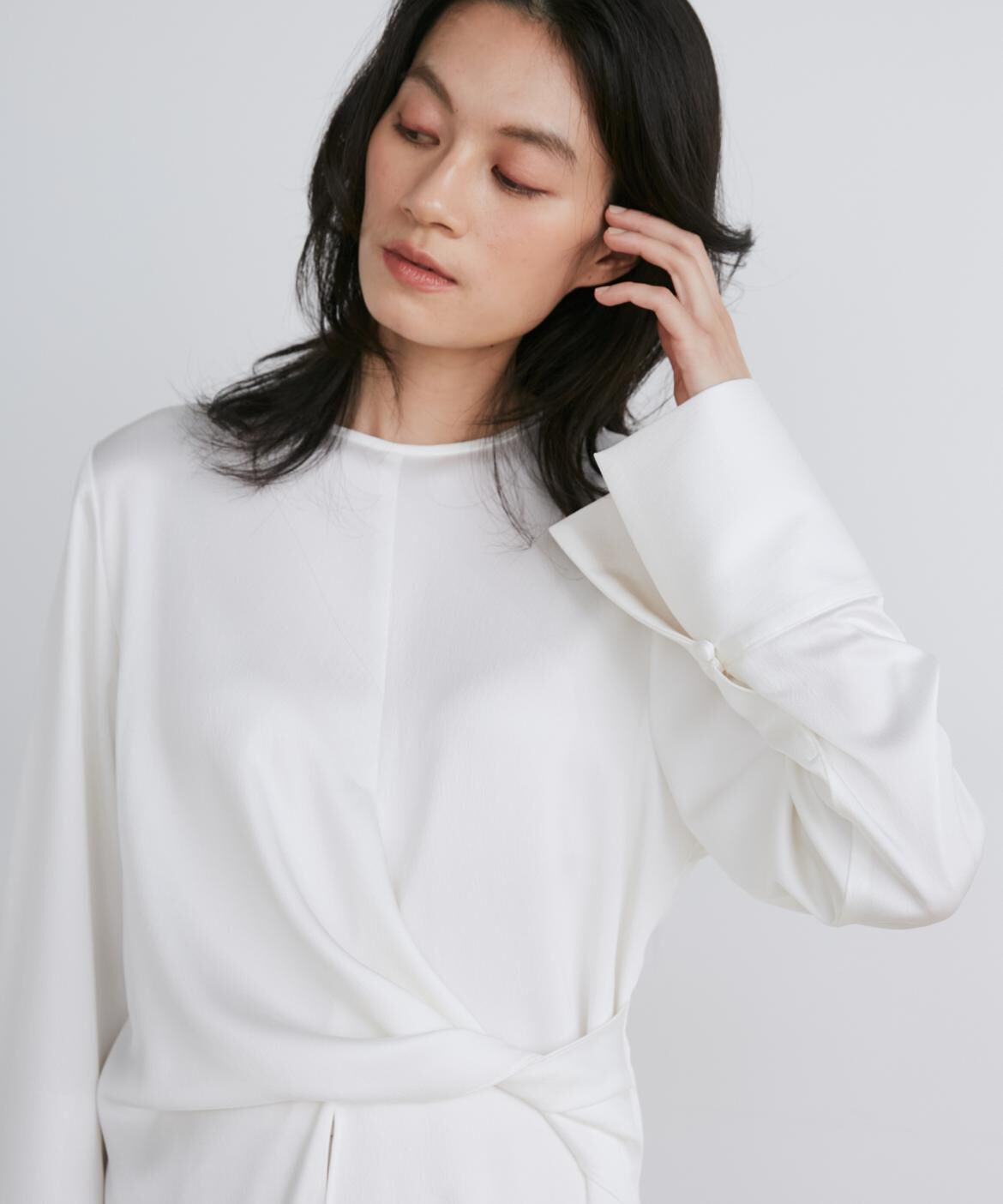 INED「シルキーアシメトリーブラウス《la veille by SUPERIOR CLOSET》」|シャツ・ブラウス|