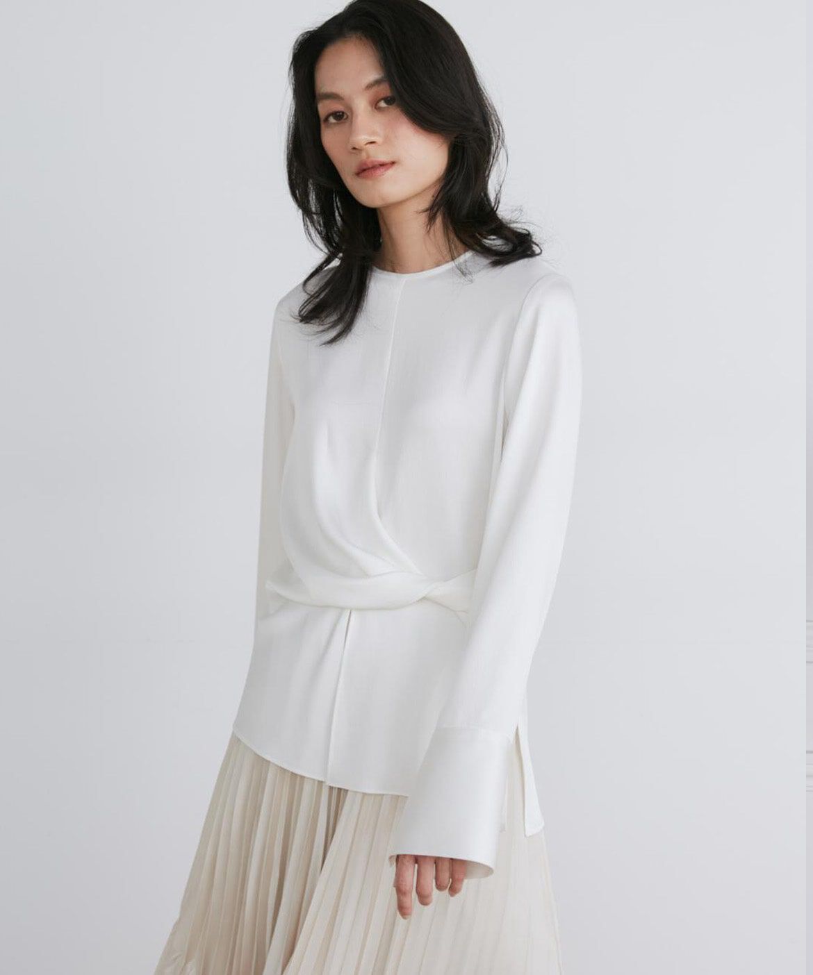 INED「シルキーアシメトリーブラウス《la veille by SUPERIOR CLOSET》」|シャツ・ブラウス|