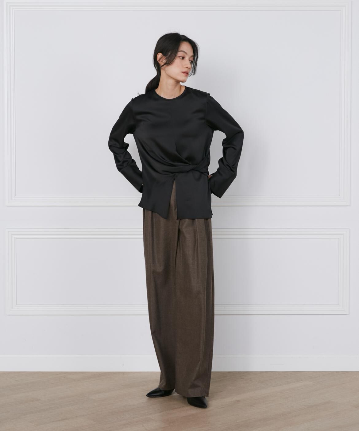 INED「シルキーアシメトリーブラウス《la veille by SUPERIOR CLOSET》」|シャツ・ブラウス|