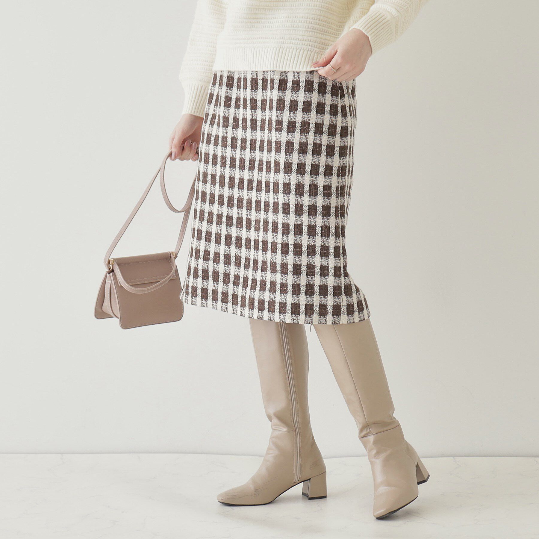 Couture broach「【オトナ女子の垢抜け膝丈スカート】モールチェックツイードナロースカート」|スカート|