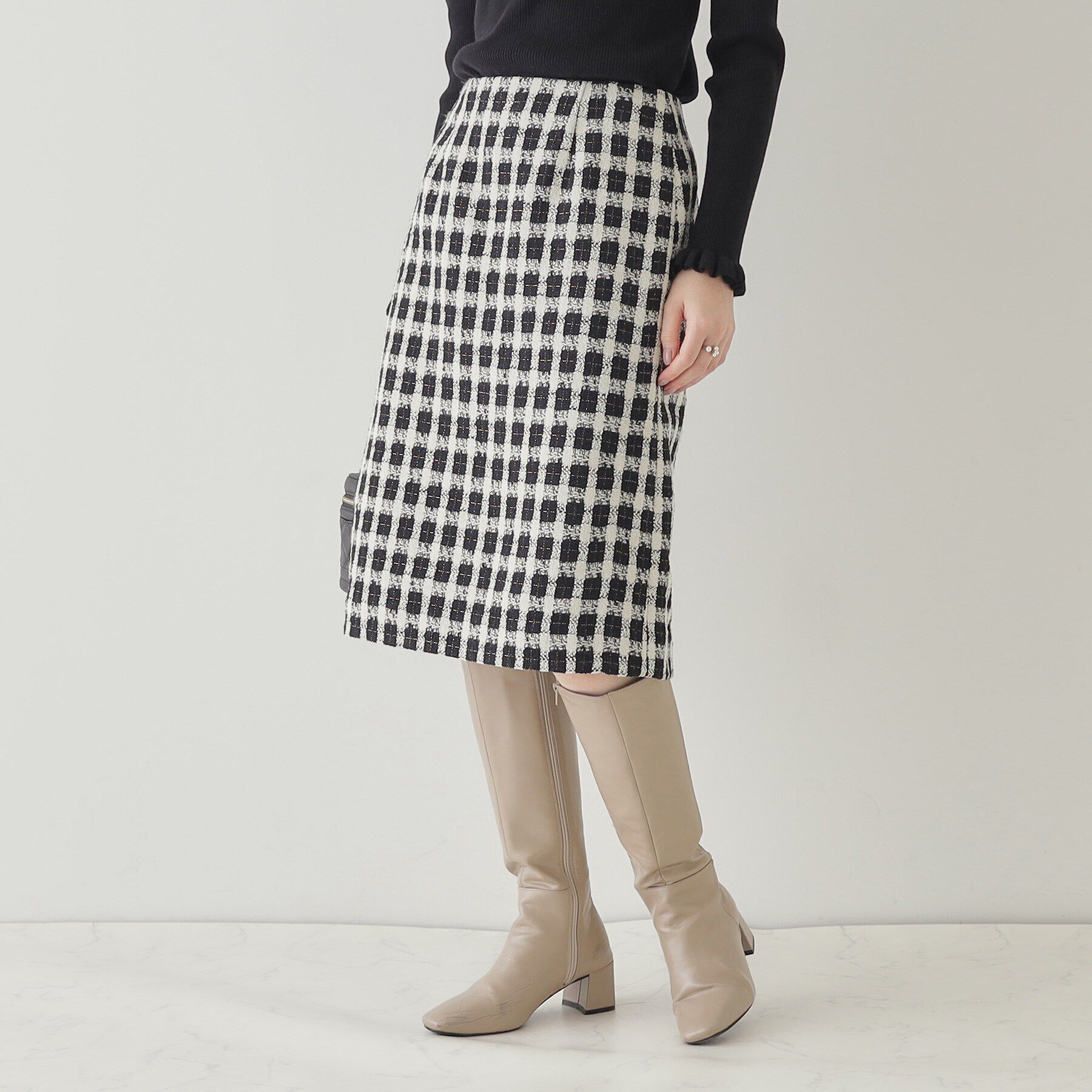 Couture broach「【オトナ女子の垢抜け膝丈スカート】モールチェックツイードナロースカート」|スカート|
