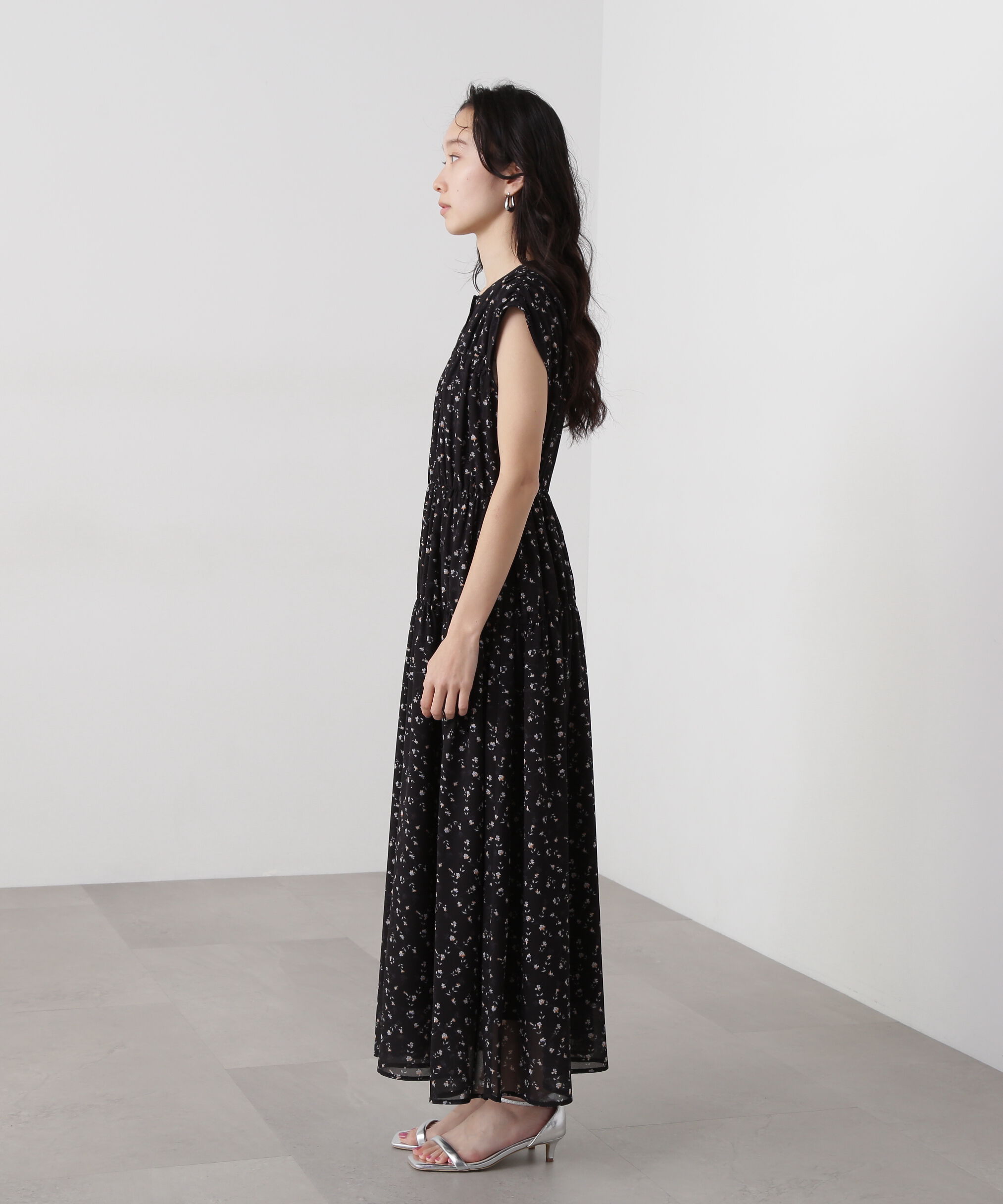  「シフォンフラワープリントワンピース」|ワンピース|