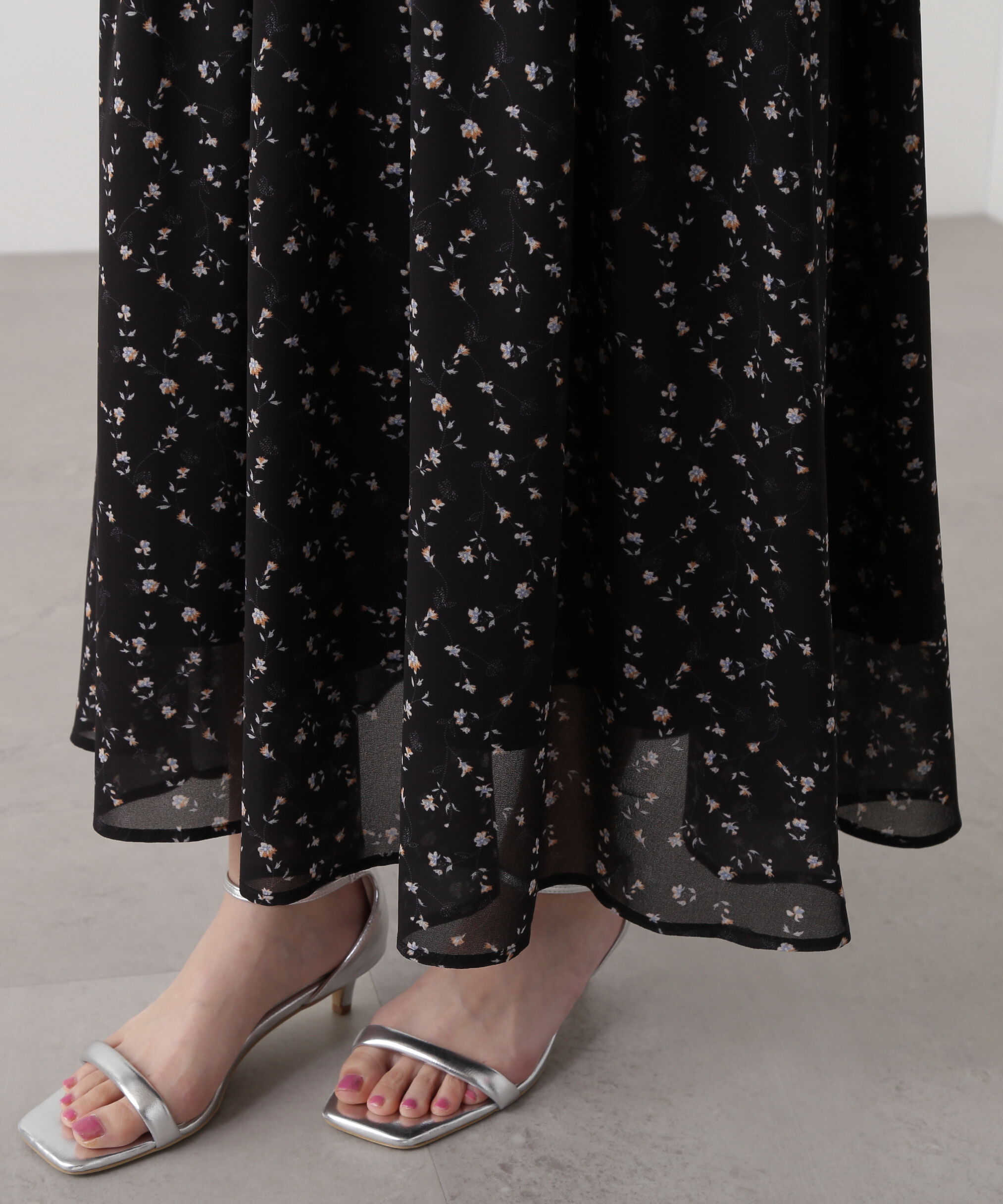  「シフォンフラワープリントワンピース」|ワンピース|