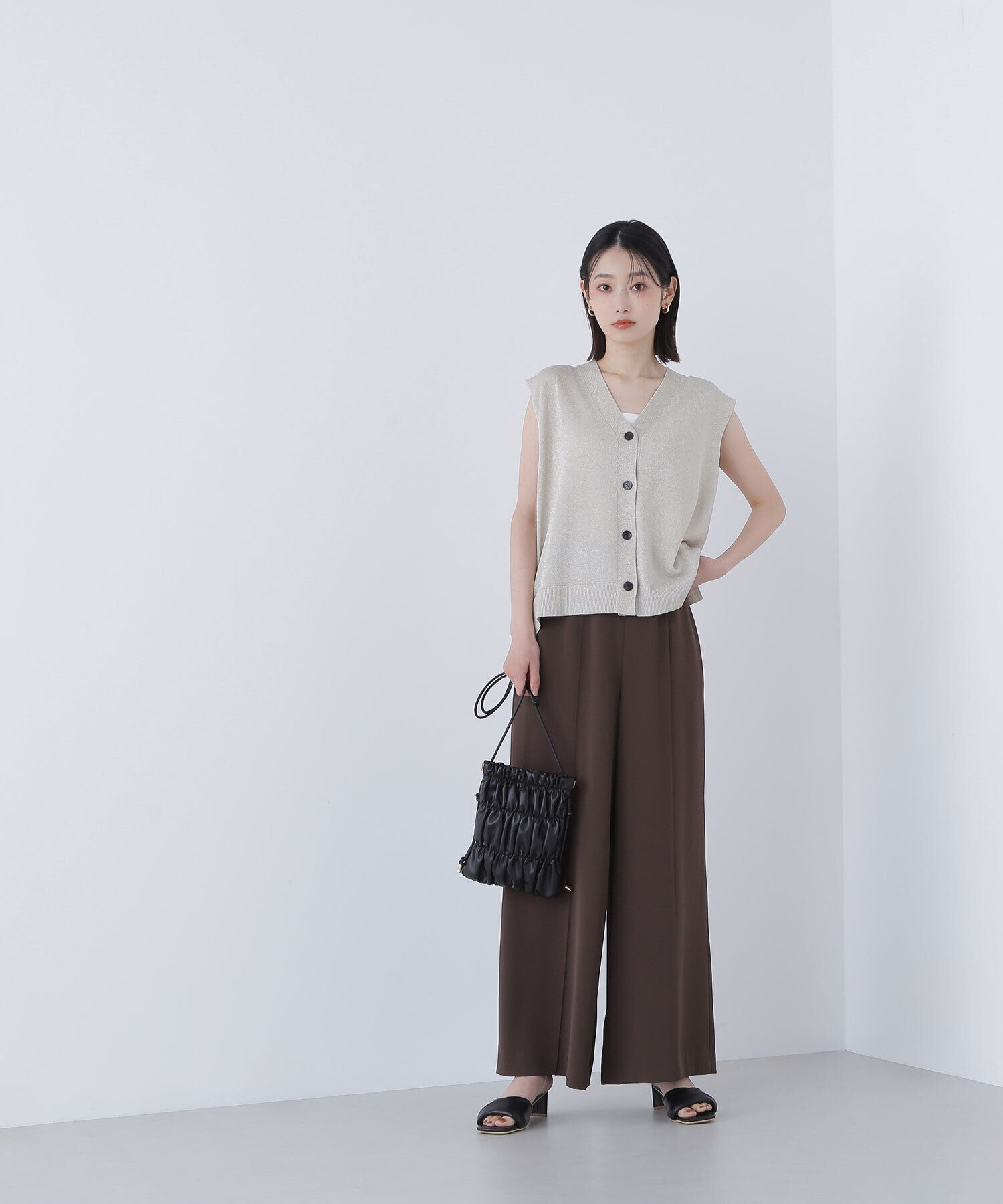  「スパークVネックニットベスト」|ニット・セーター|