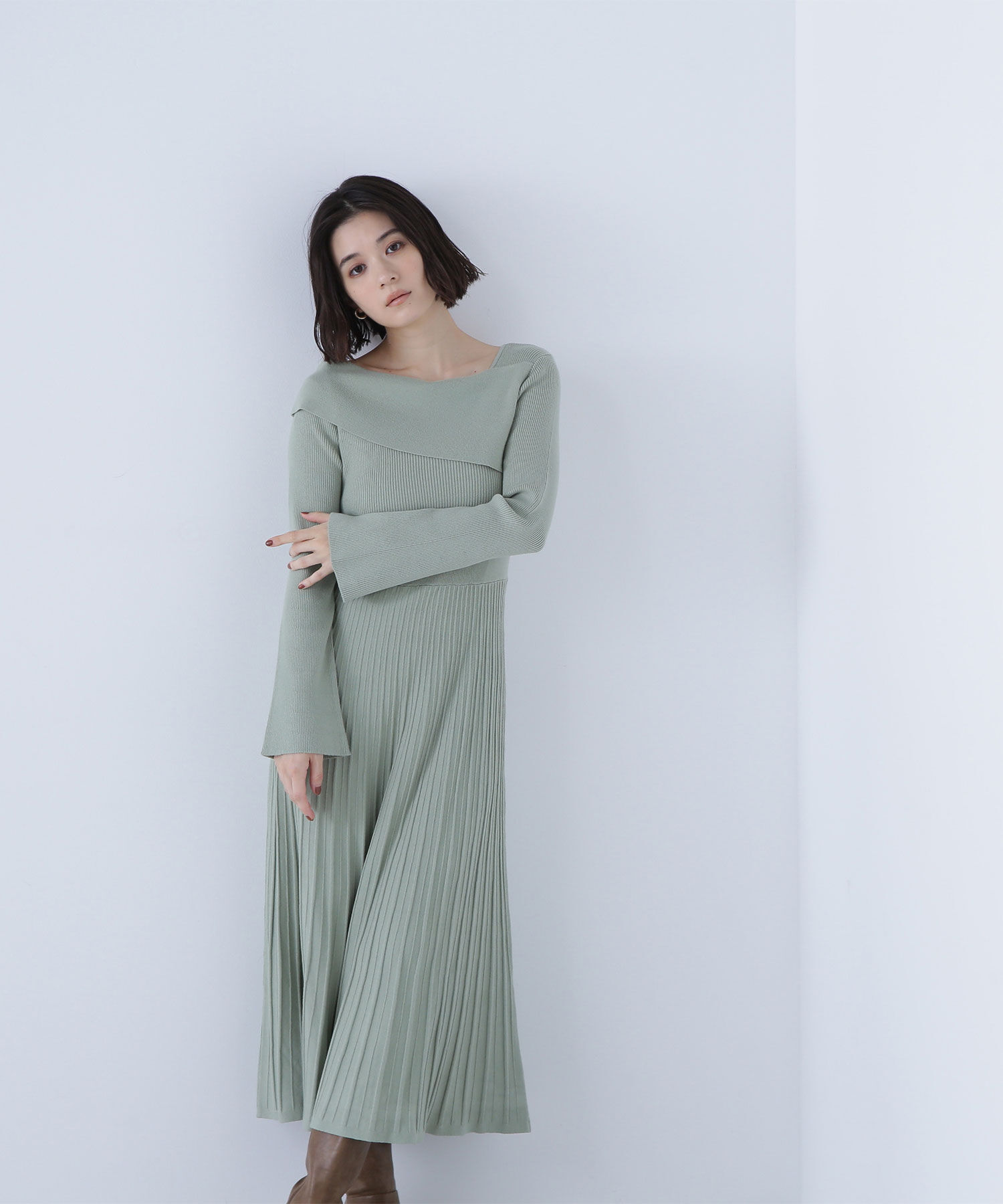  「アシメネックニットワンピース」|ワンピース|ライトグリー