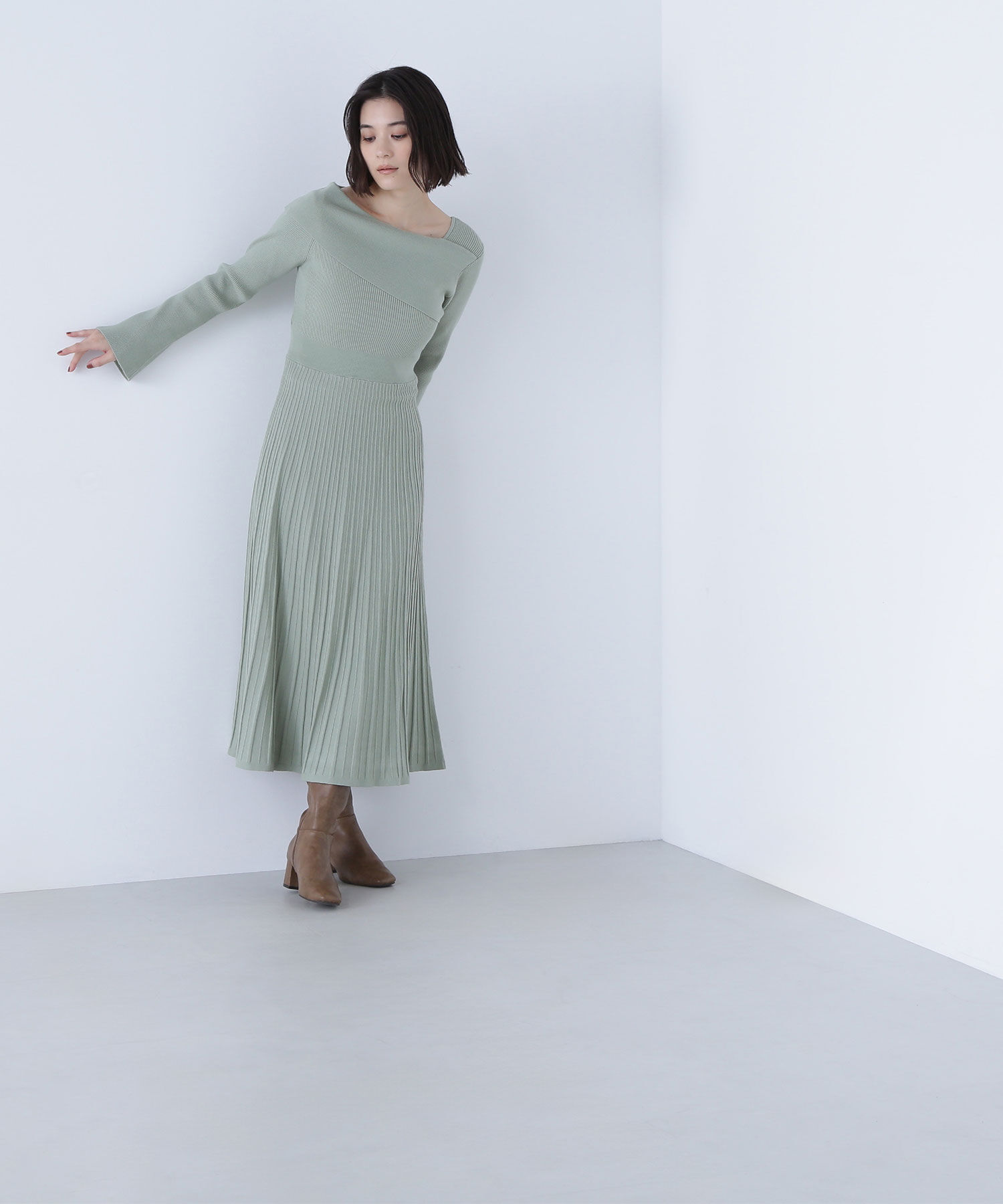  「アシメネックニットワンピース」|ワンピース|