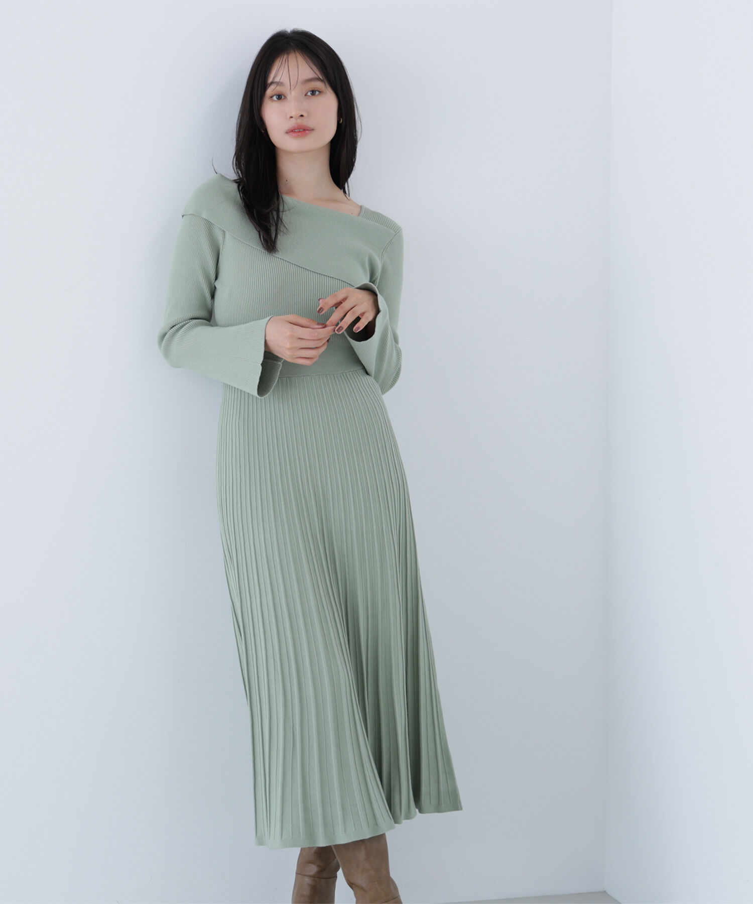  「アシメネックニットワンピース」|ワンピース|